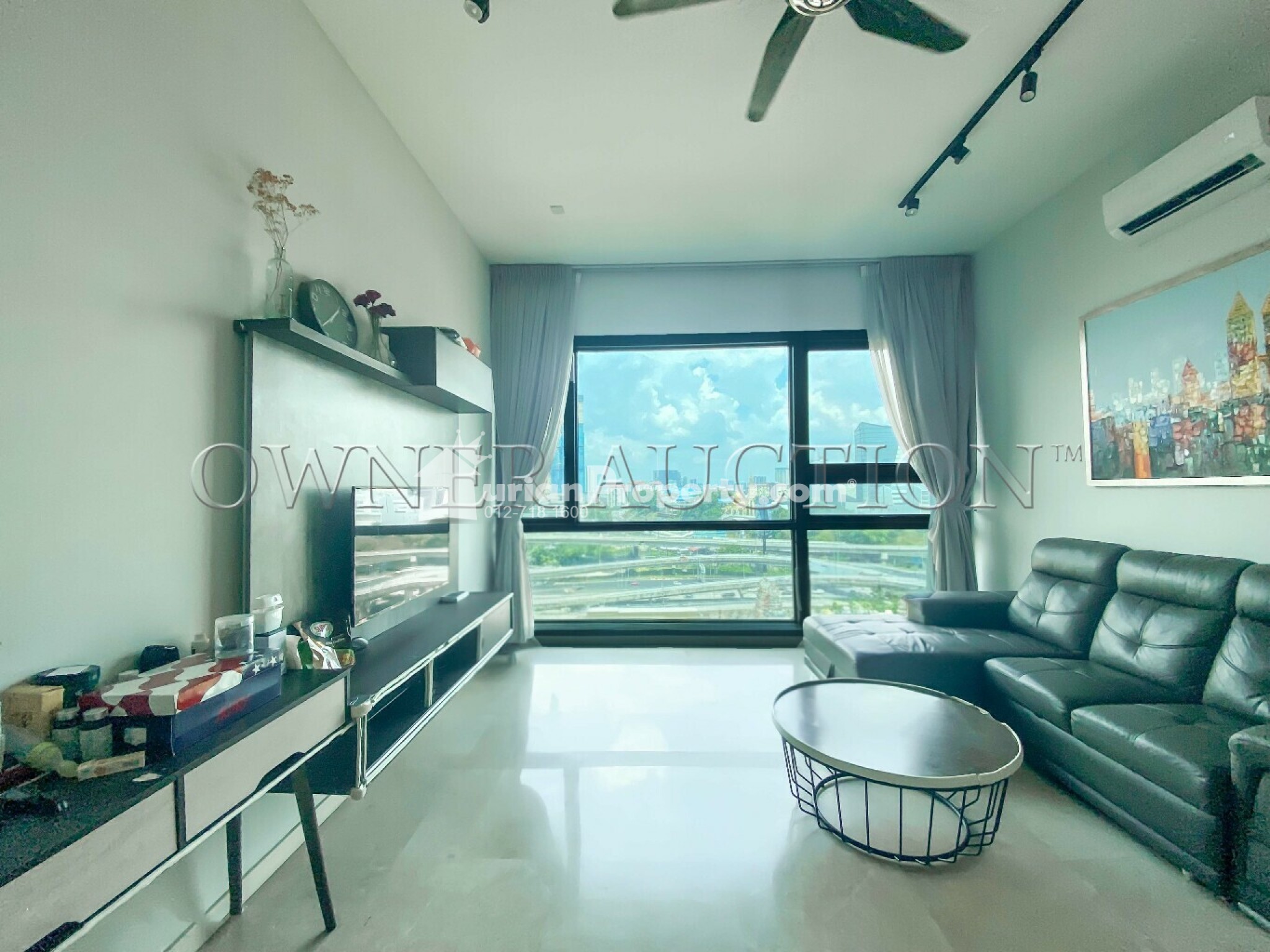 Condo For Auction at Vogue Suite 1
