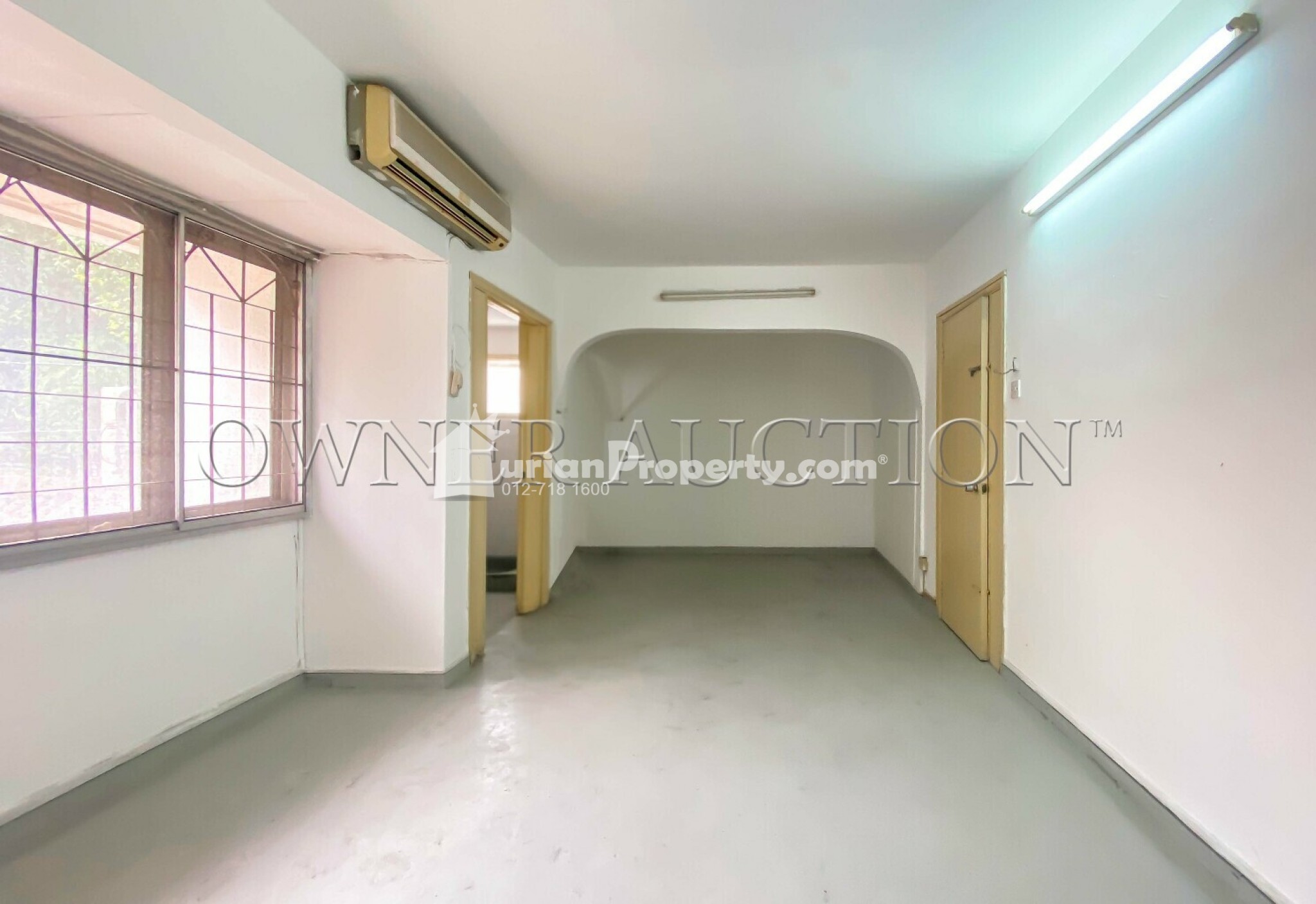 Terrace House For Auction at Bandar Menjalara