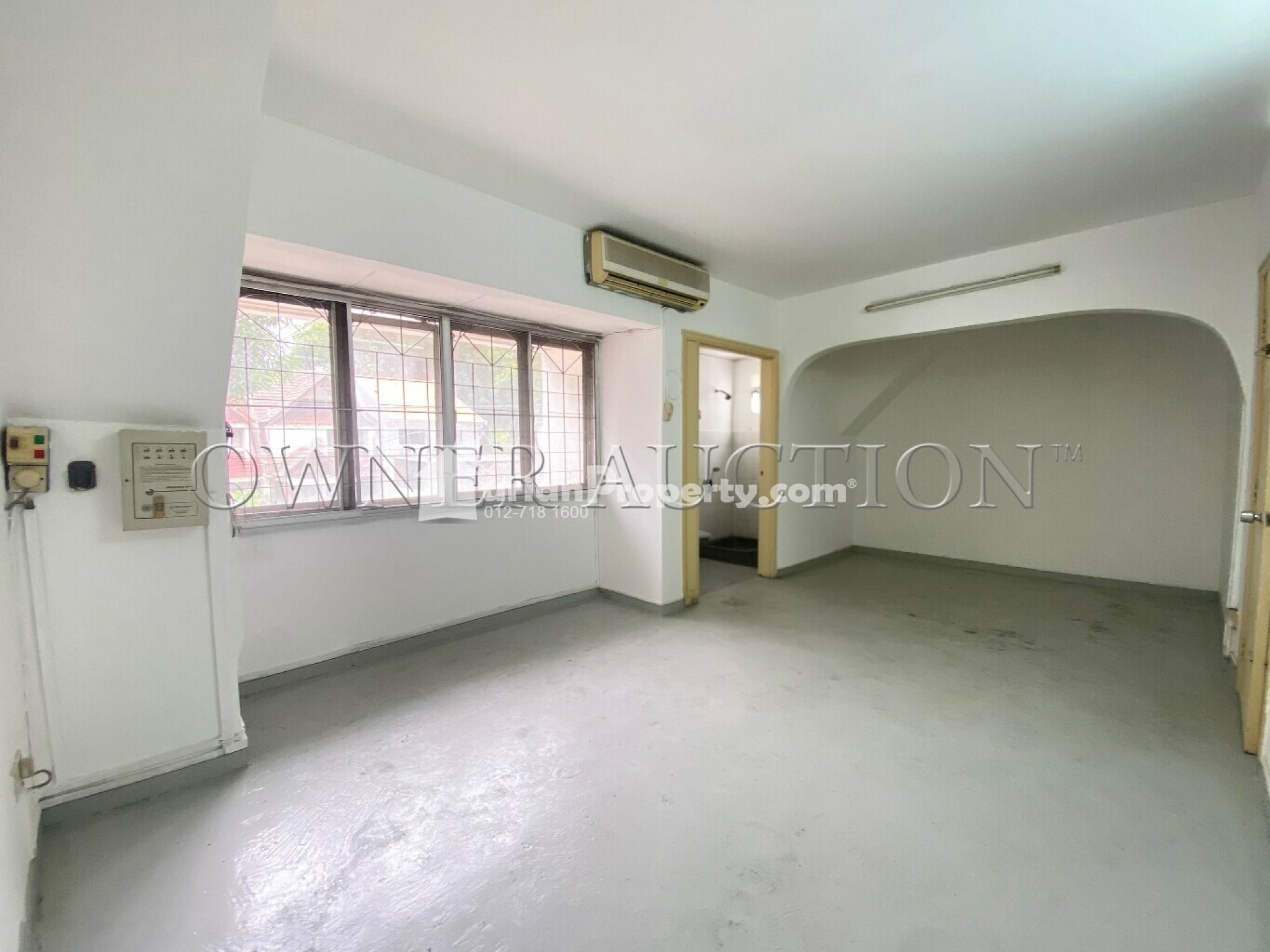 Terrace House For Auction at Bandar Menjalara