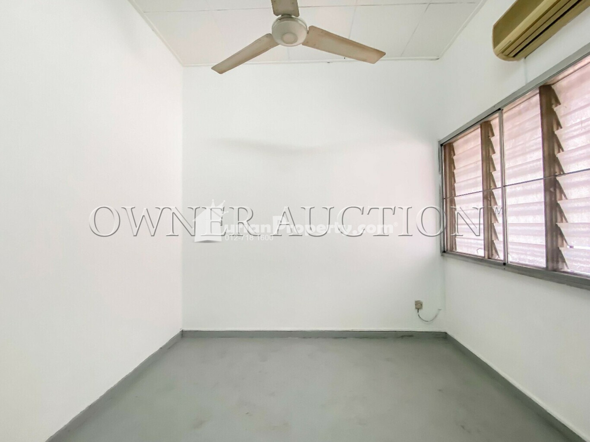 Terrace House For Auction at Bandar Menjalara