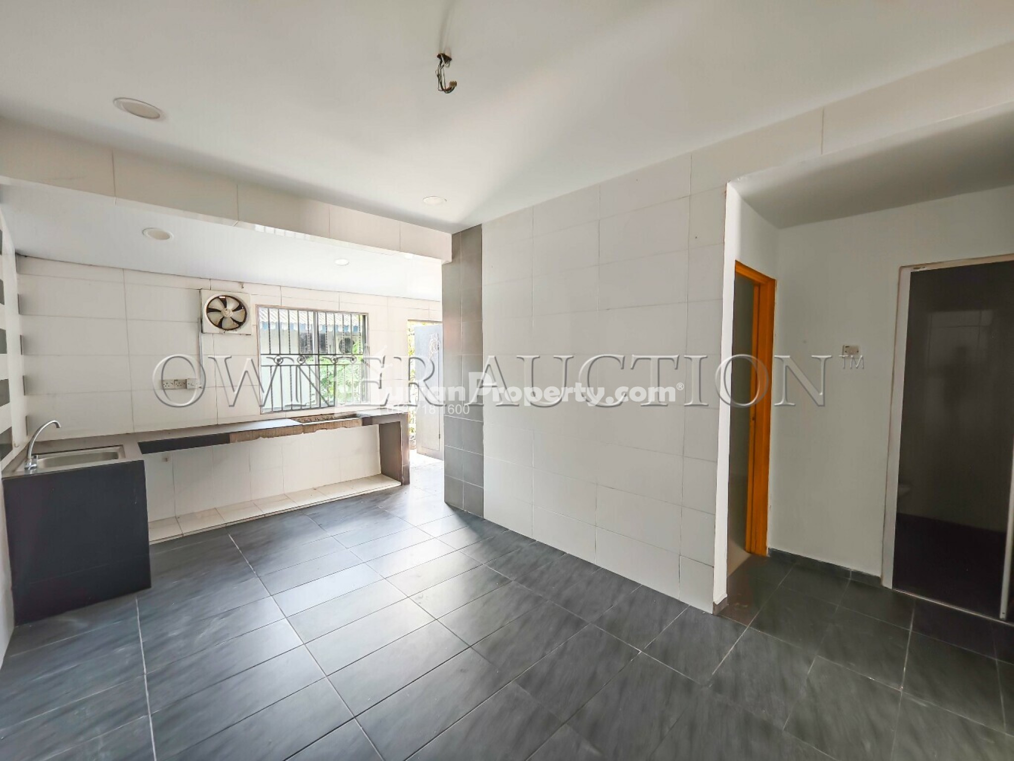 Terrace House For Auction at Taman Sentosa