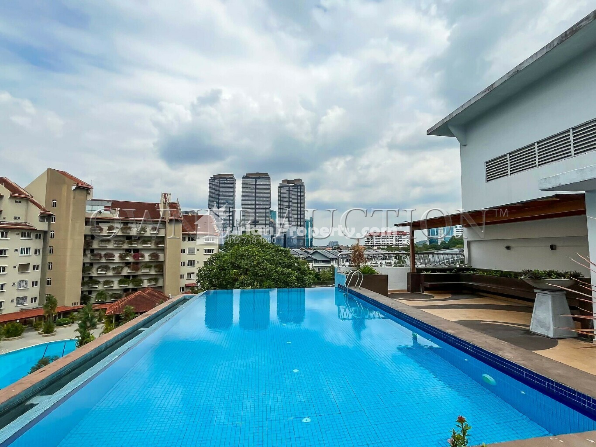 Serviced Residence For Auction at 10 Semantan