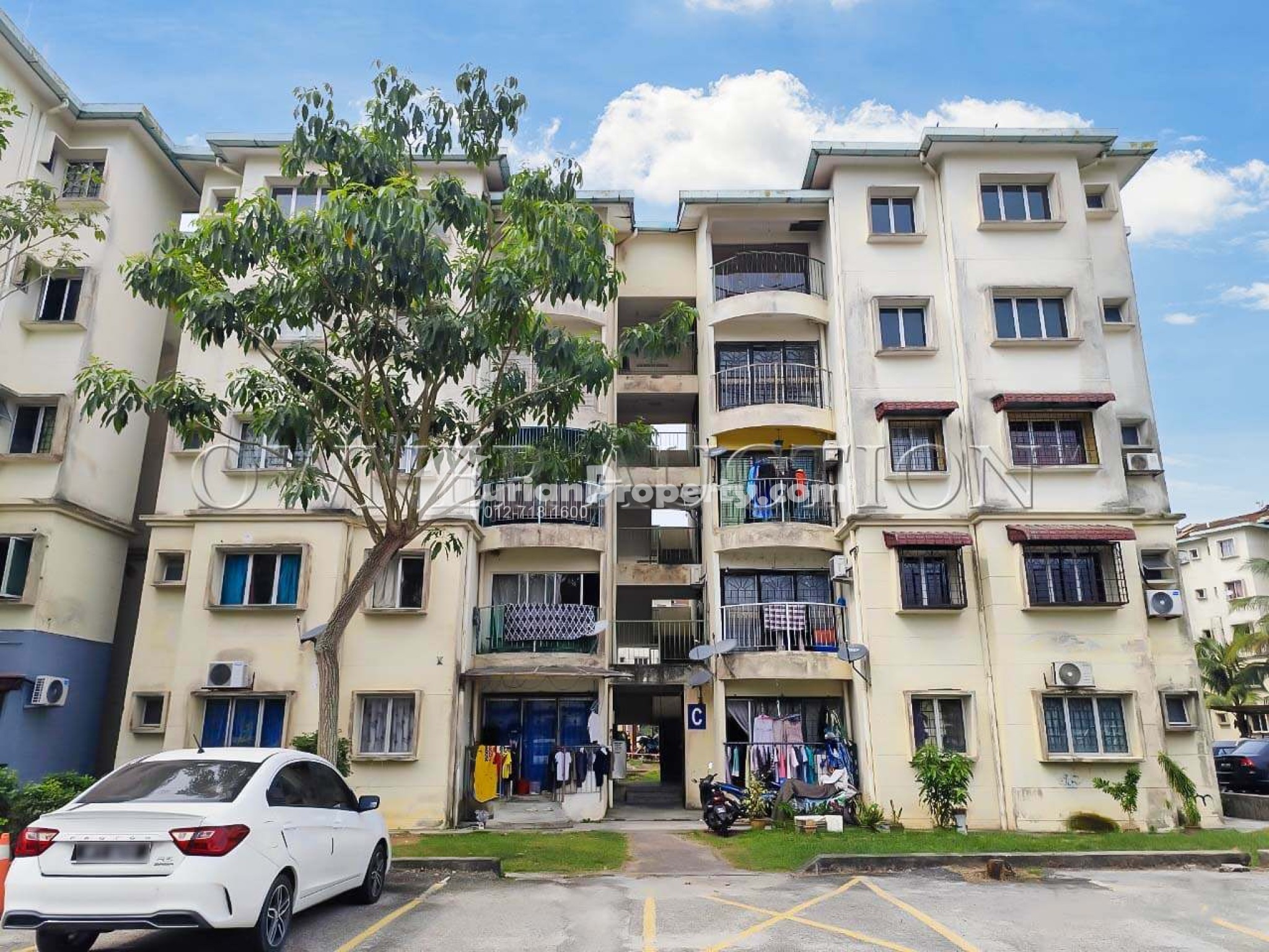 Apartment For Auction at Birchwood Court