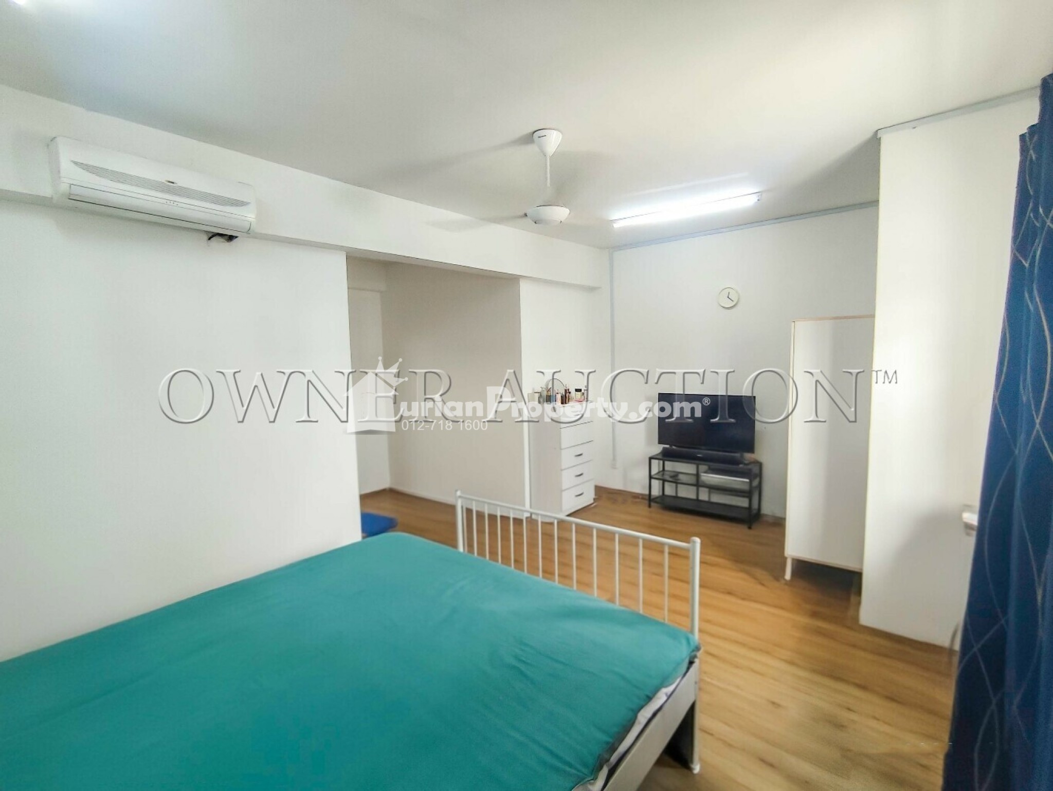 Terrace House For Auction at Casa Green