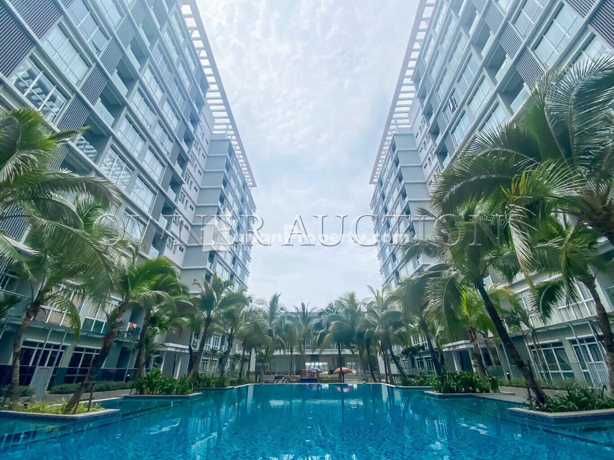 Condo For Auction at Amverton Greens