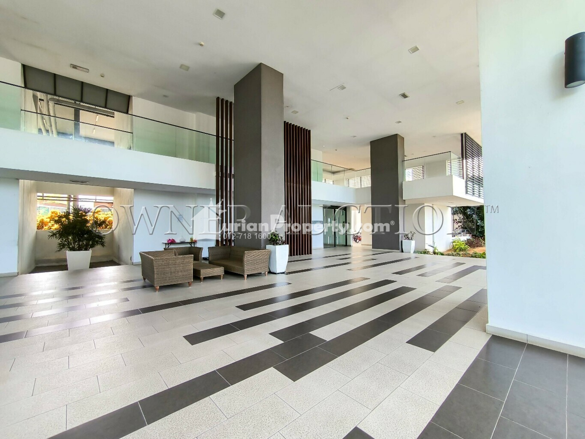 Condo For Auction at Cristal Serin Residence