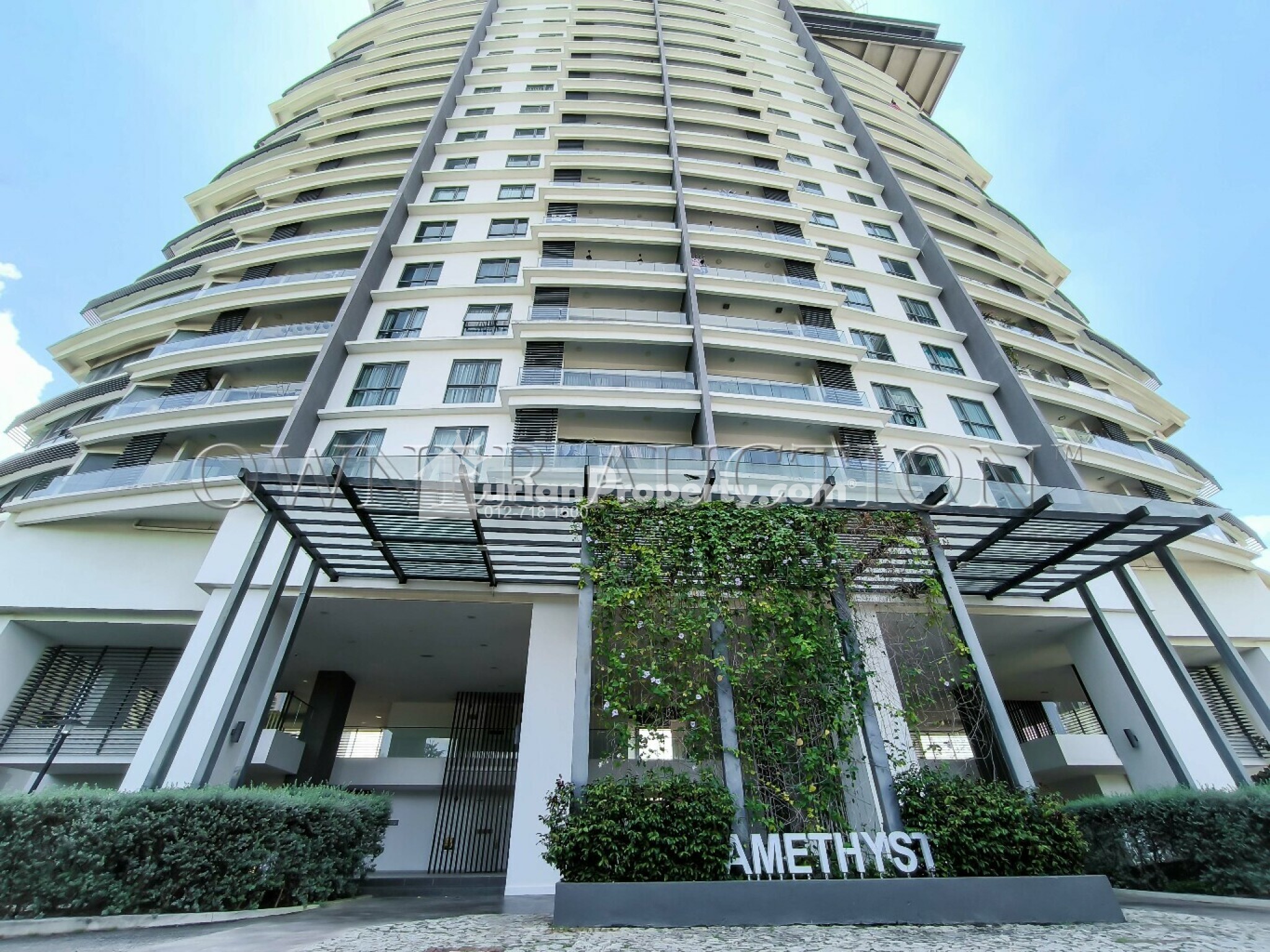 Condo For Auction at Cristal Serin Residence
