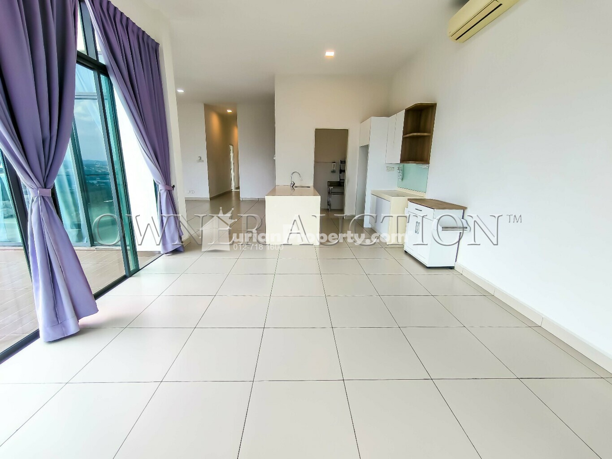 Condo For Auction at Cristal Serin Residence
