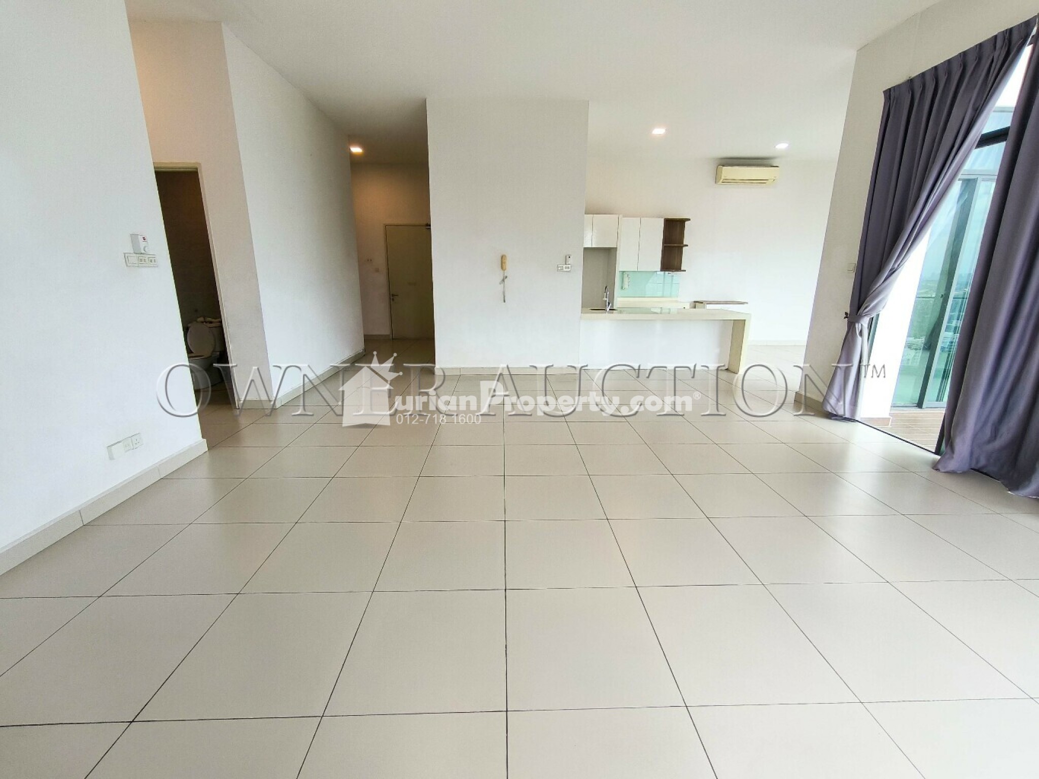 Condo For Auction at Cristal Serin Residence
