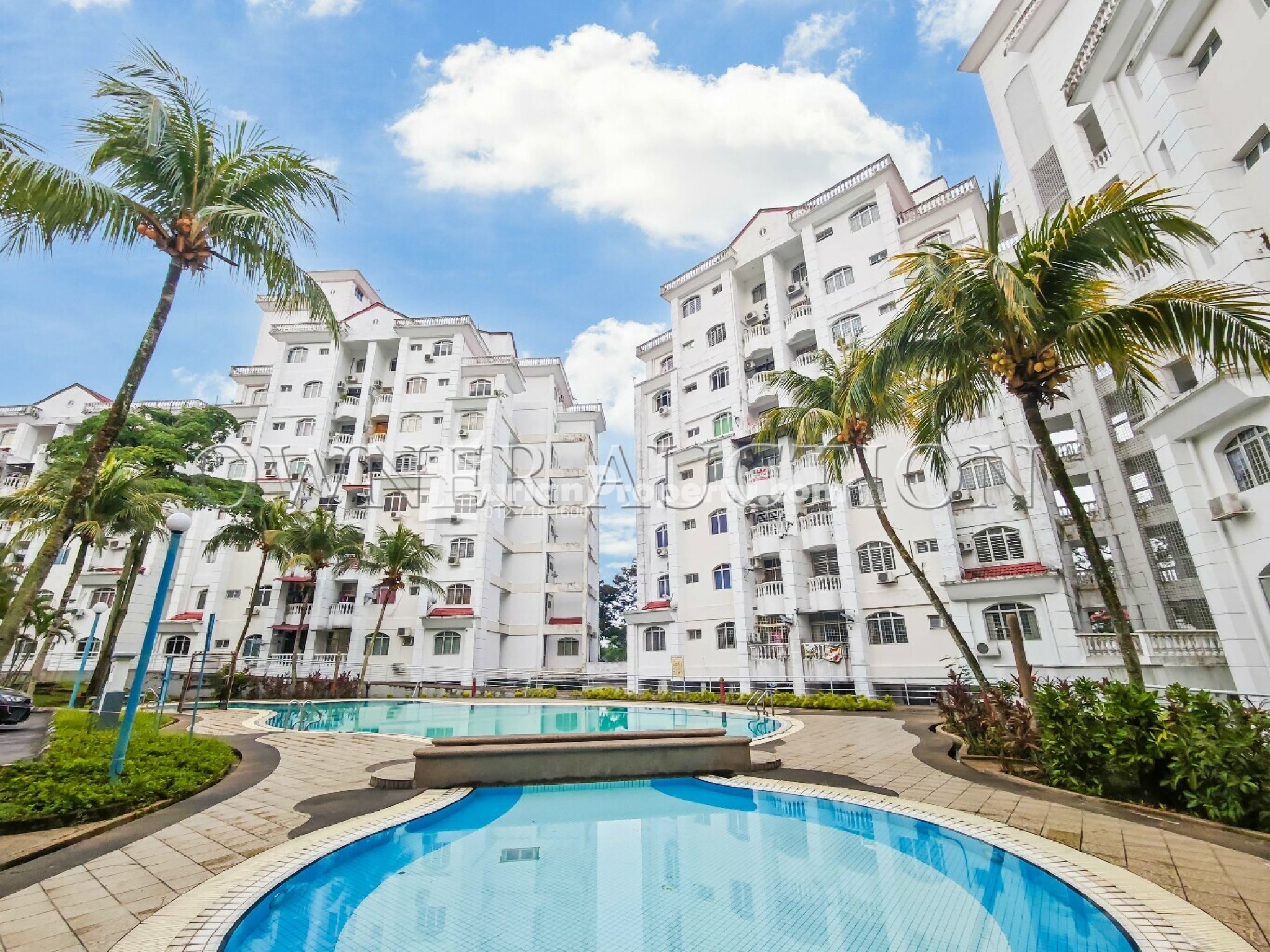 Condo For Auction at Casa Mila Victoria