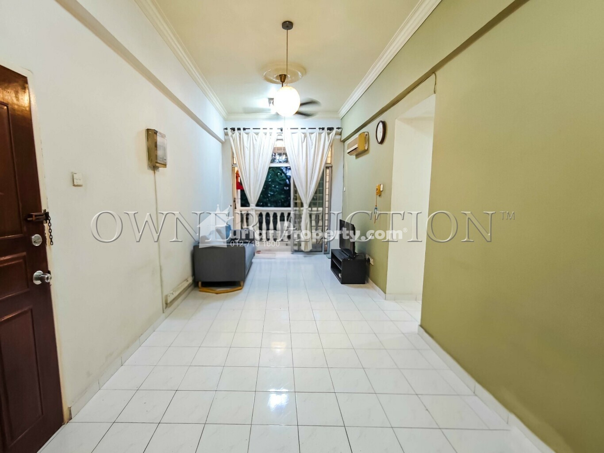Condo For Auction at Casa Mila Victoria