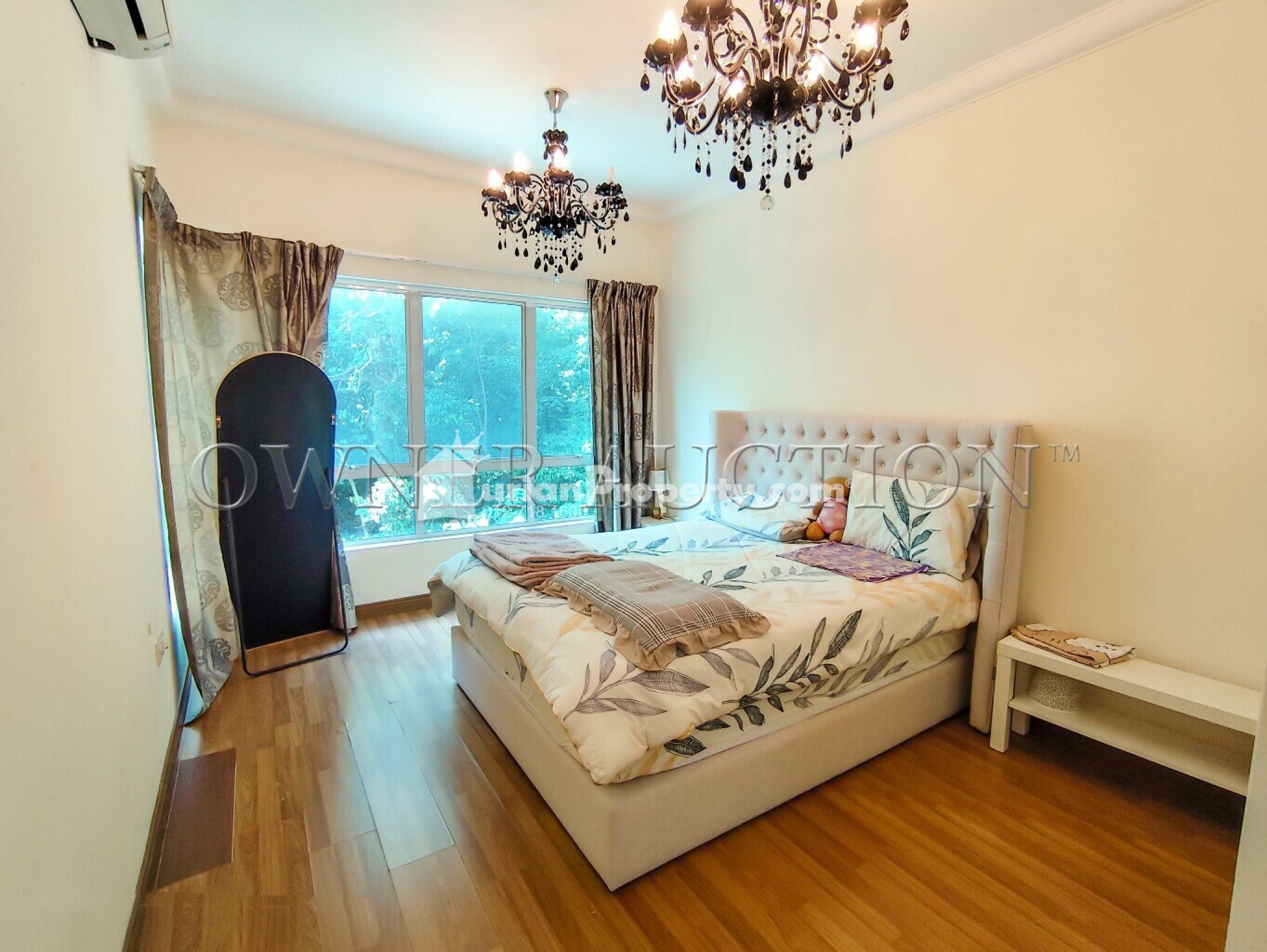 Serviced Residence For Auction at Metropolitan Square