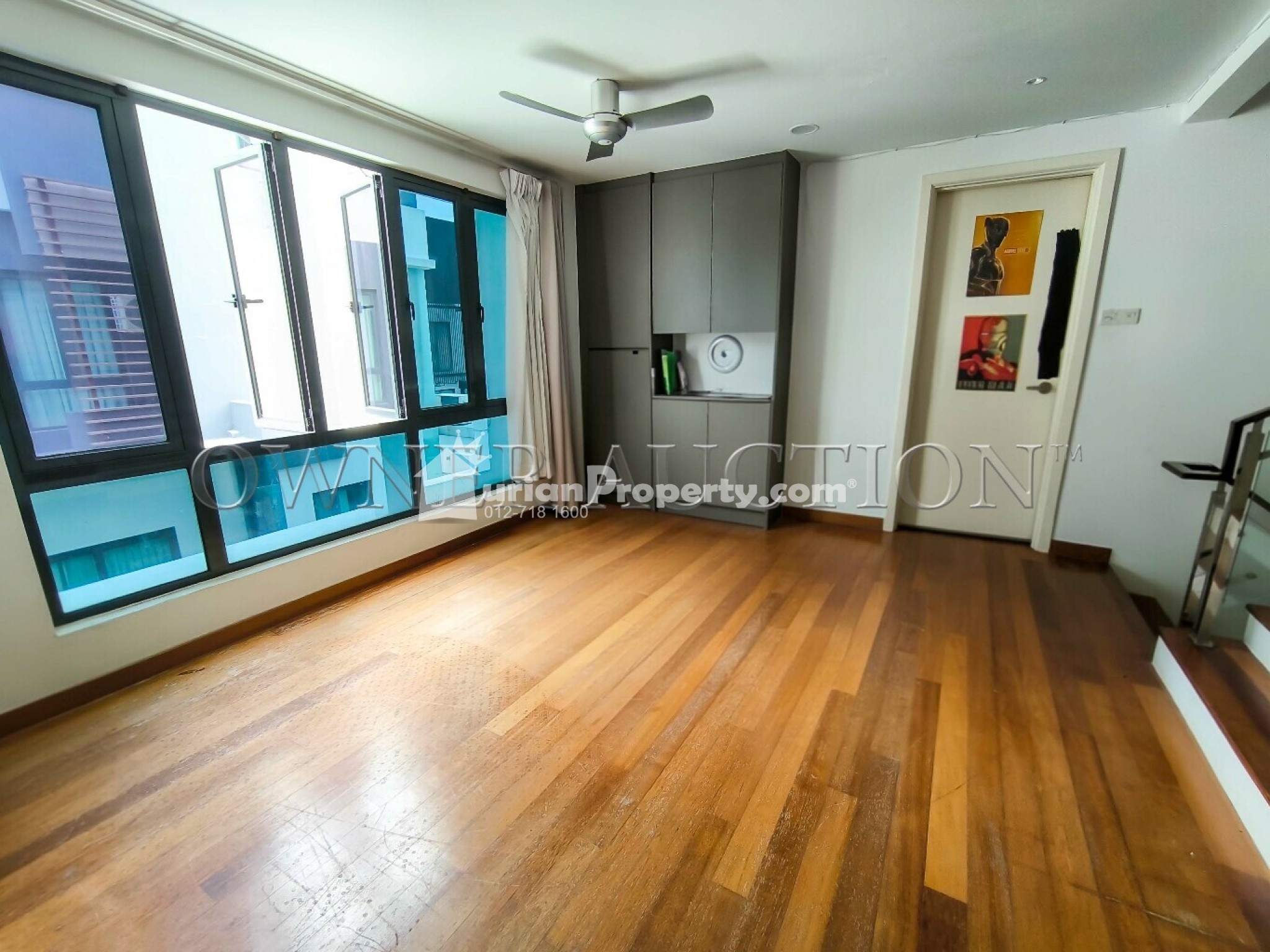 Semi D For Auction at Sunville