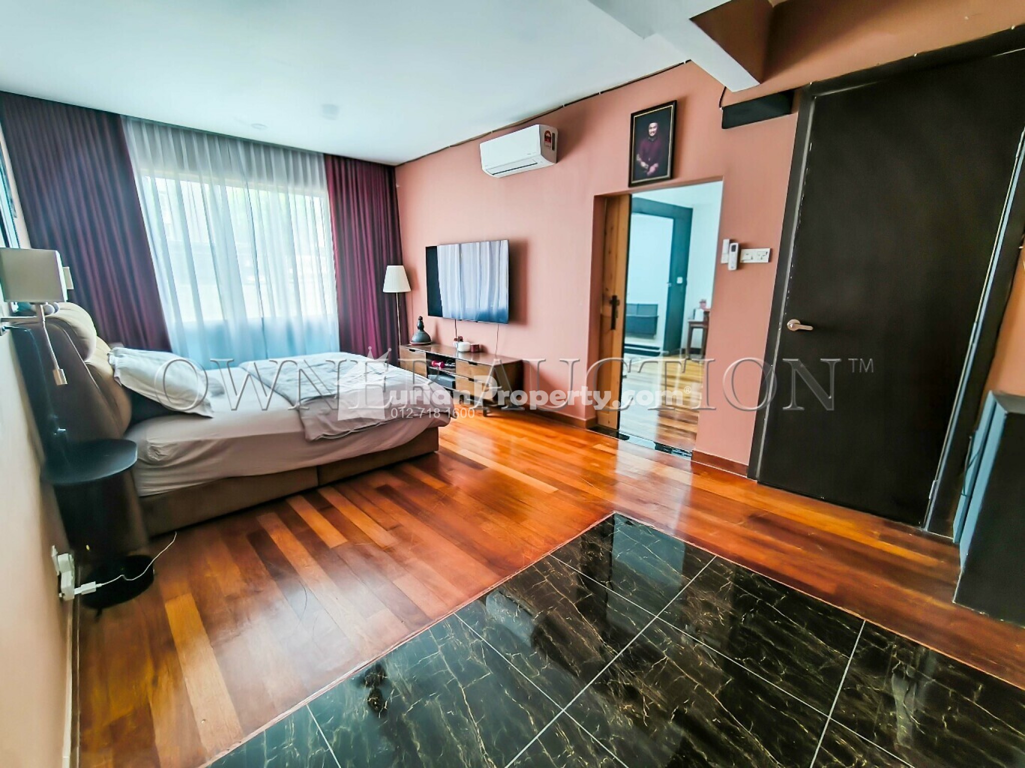 Semi D For Auction at Sunville