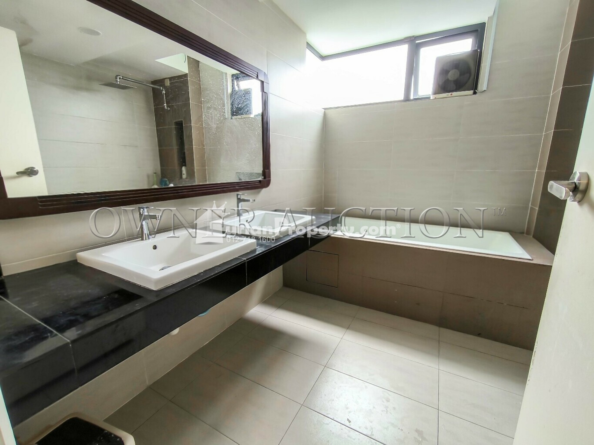 Semi D For Auction at Sunville