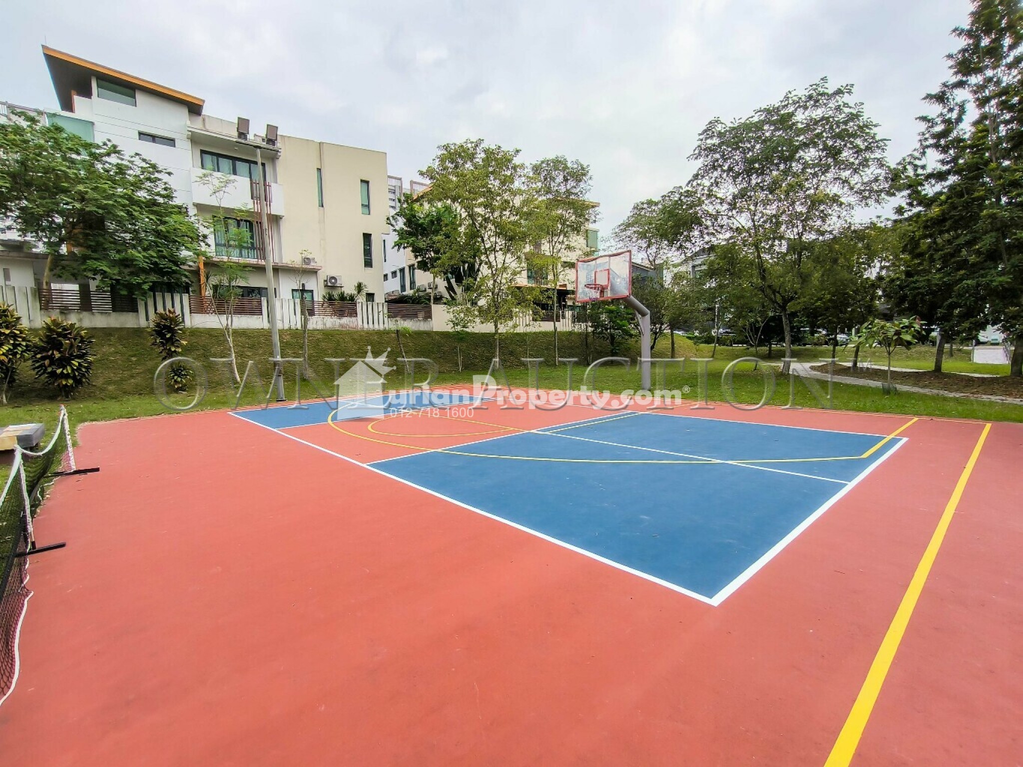 Semi D For Auction at Sunville