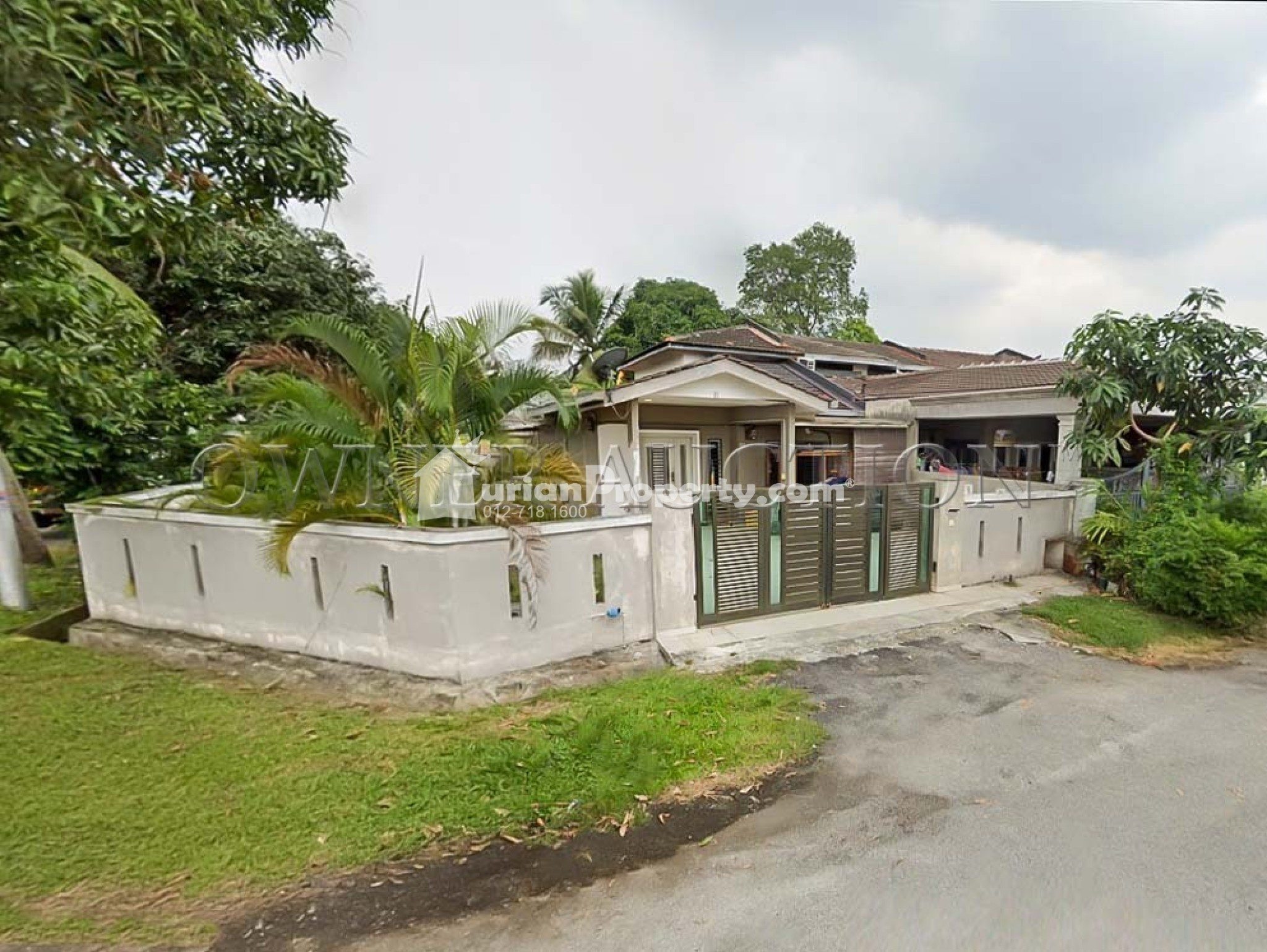 Terrace House For Auction at Taman Menara Maju