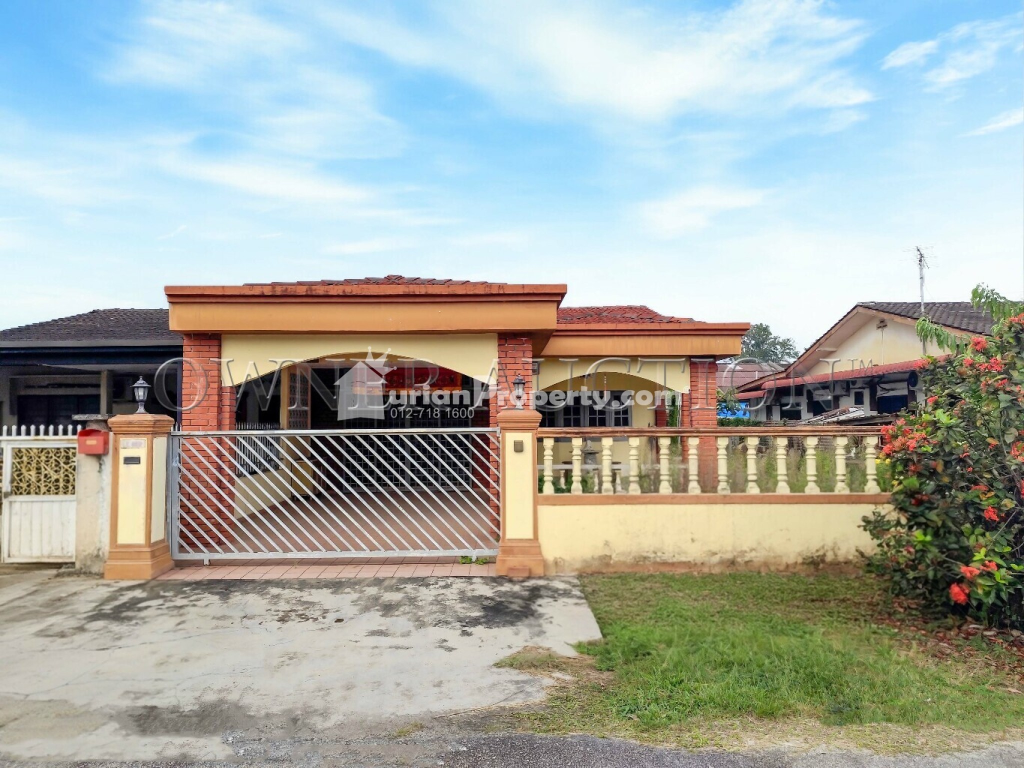 Semi D For Auction at Tangkak