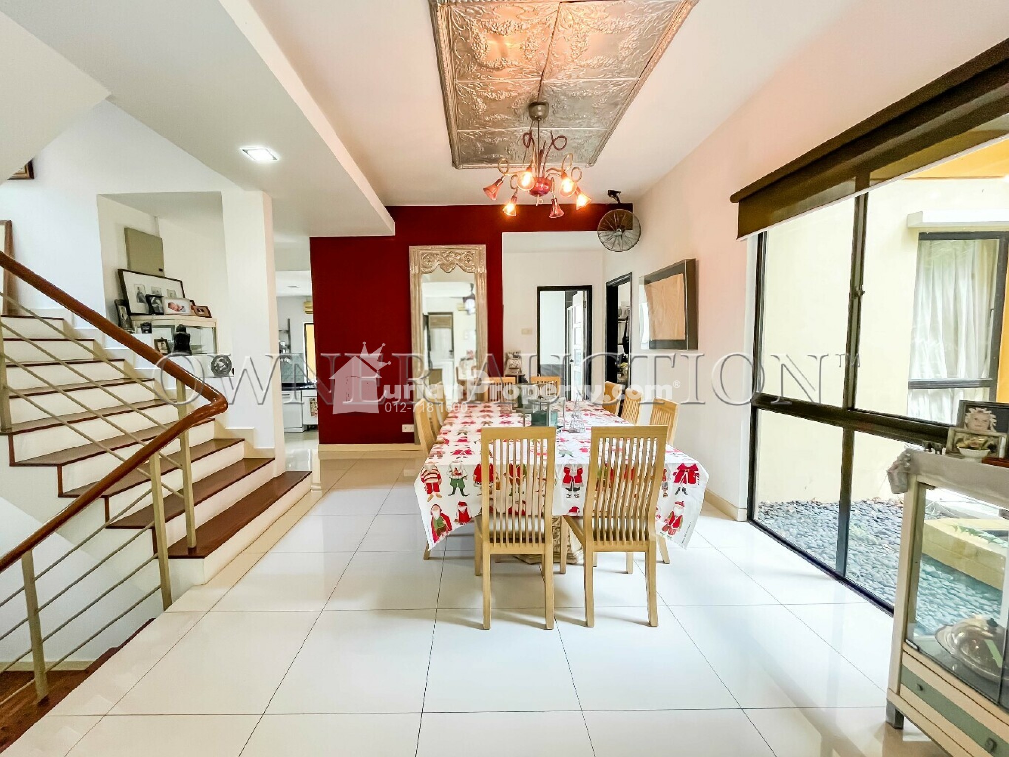 Villa For Auction at Bukit Gita Bayu