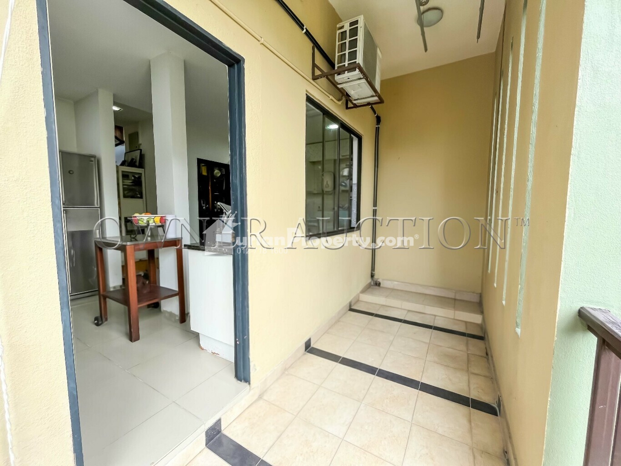 Villa For Auction at Bukit Gita Bayu