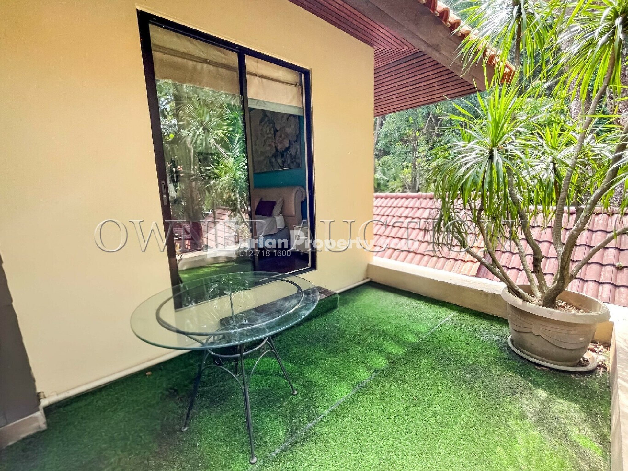Villa For Auction at Bukit Gita Bayu