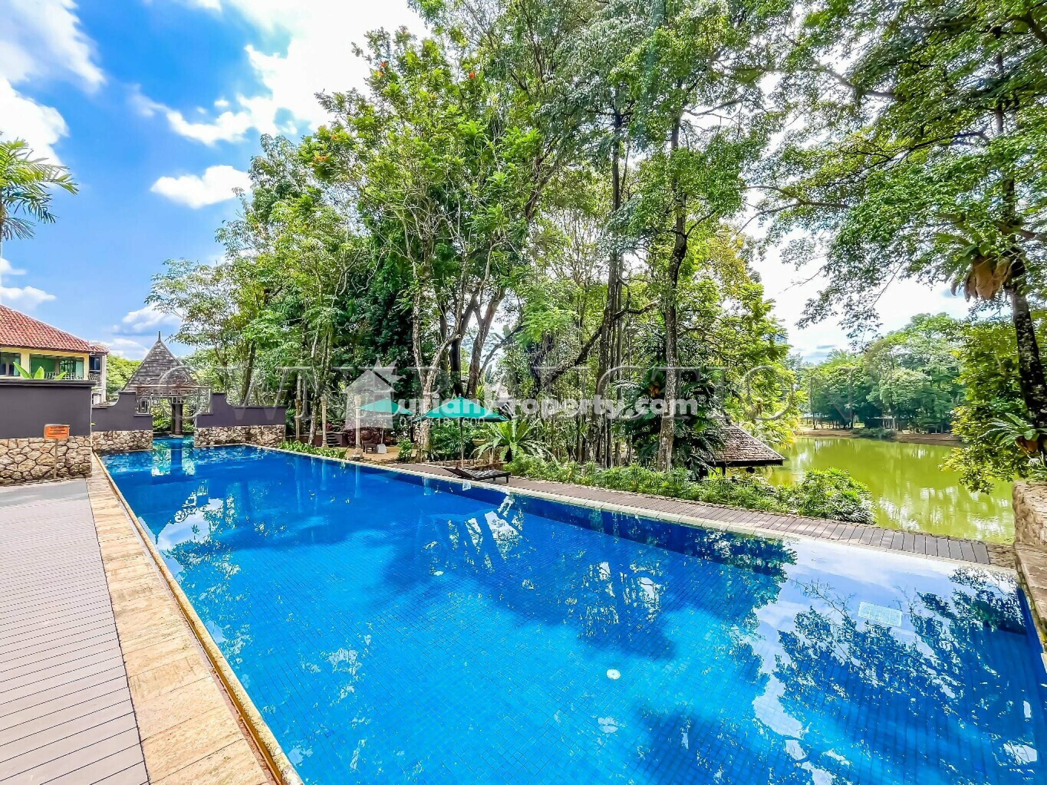 Villa For Auction at Bukit Gita Bayu