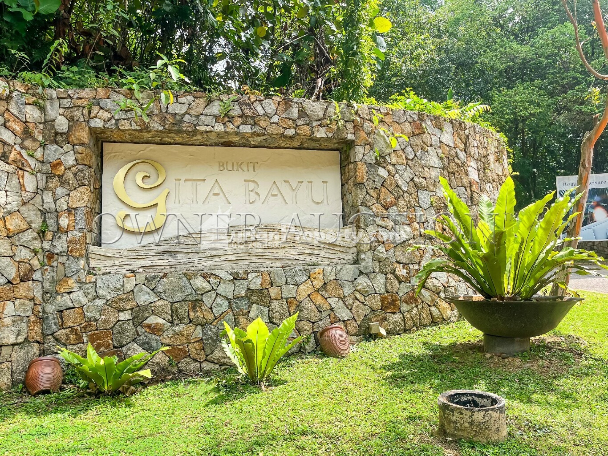 Villa For Auction at Bukit Gita Bayu