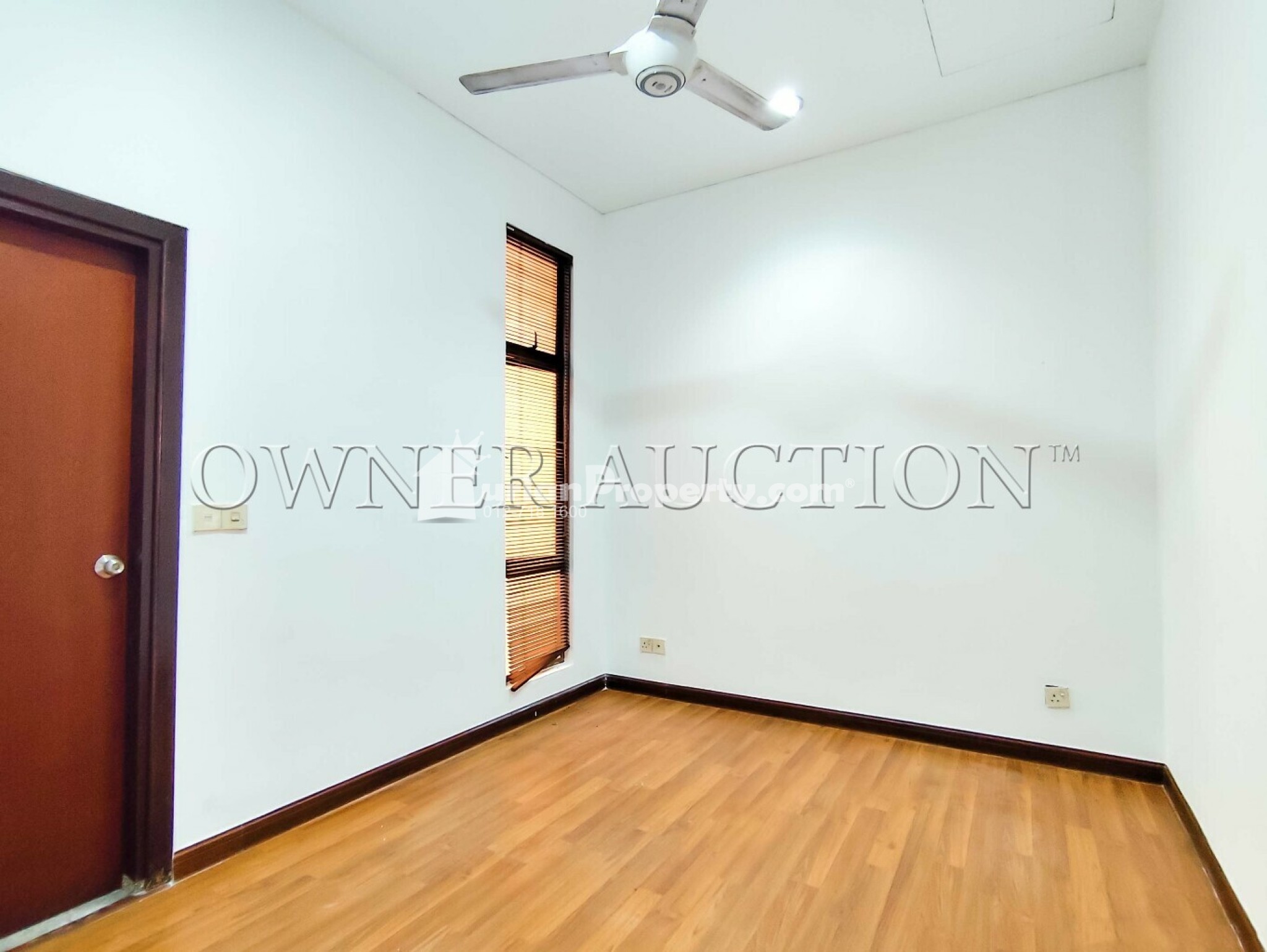 Superlink For Auction at Bukit Jelutong