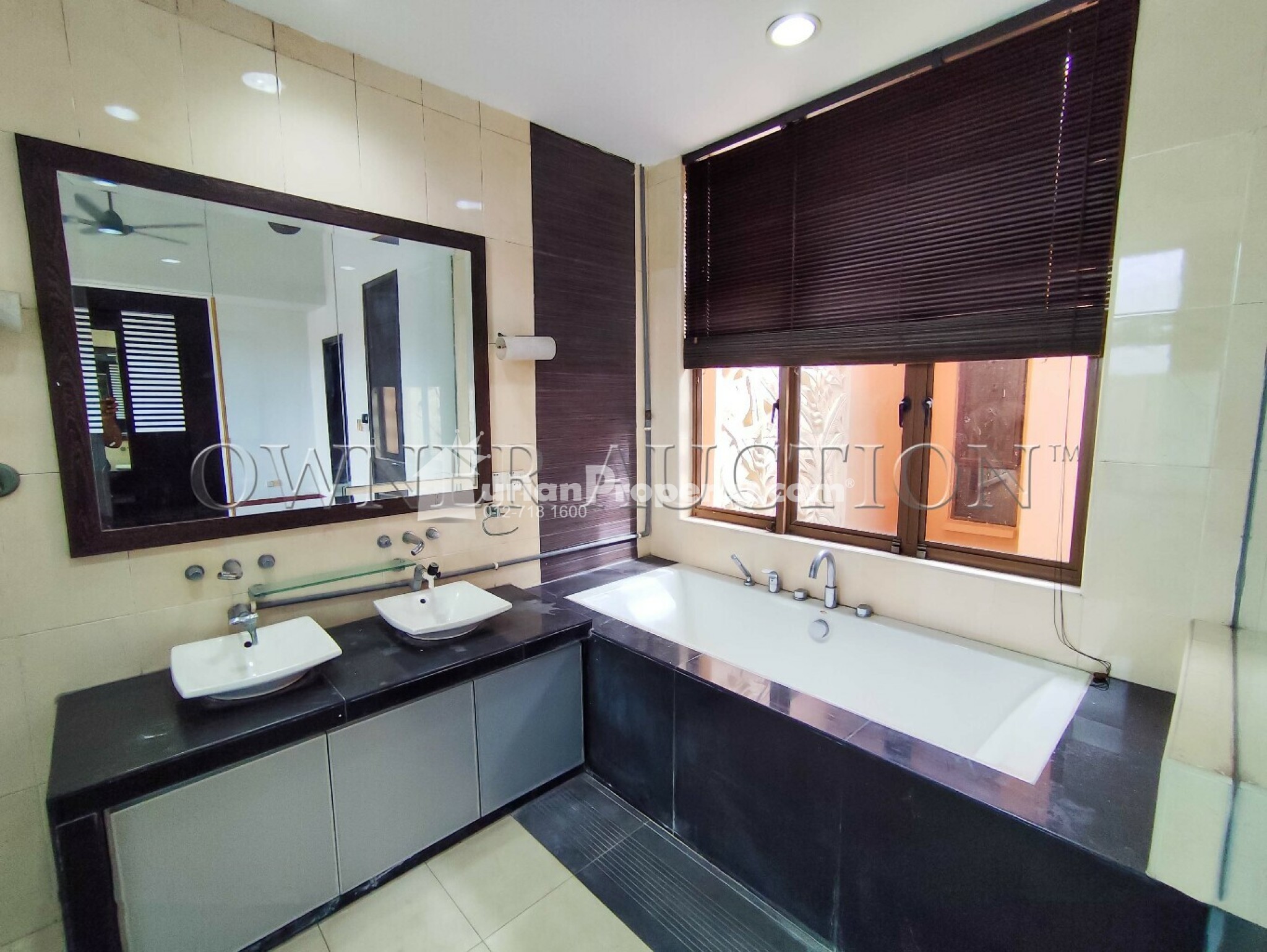 Superlink For Auction at Bukit Jelutong