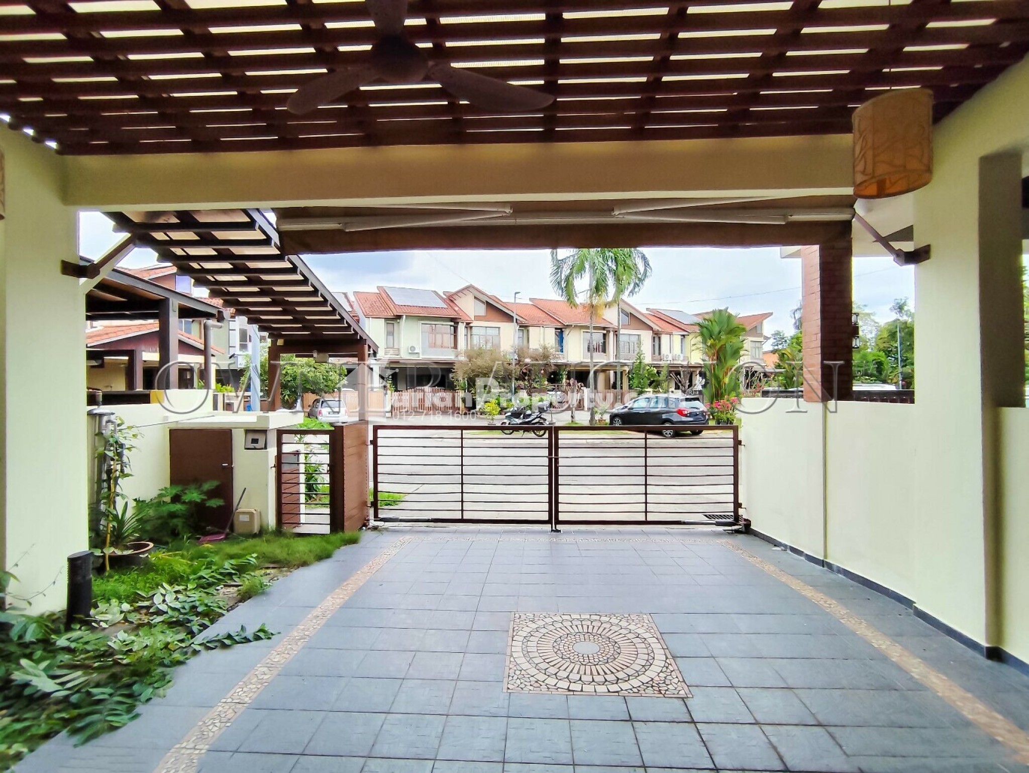 Superlink For Auction at Bukit Jelutong