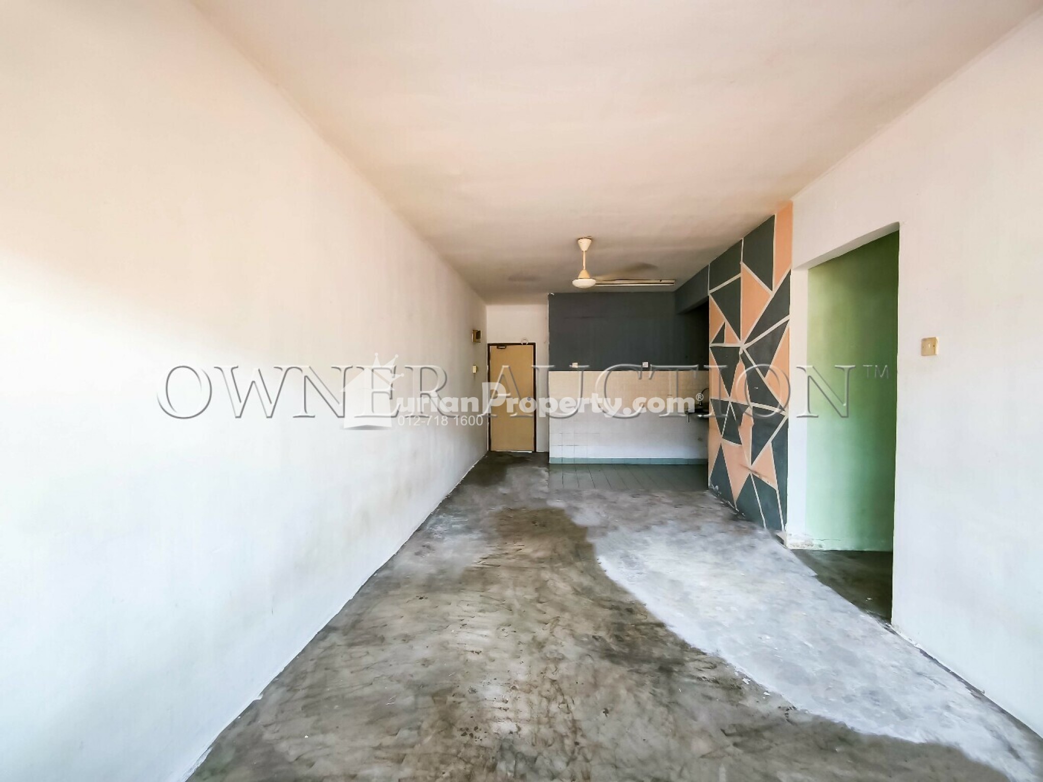 Apartment For Auction at Putra Permai Type A