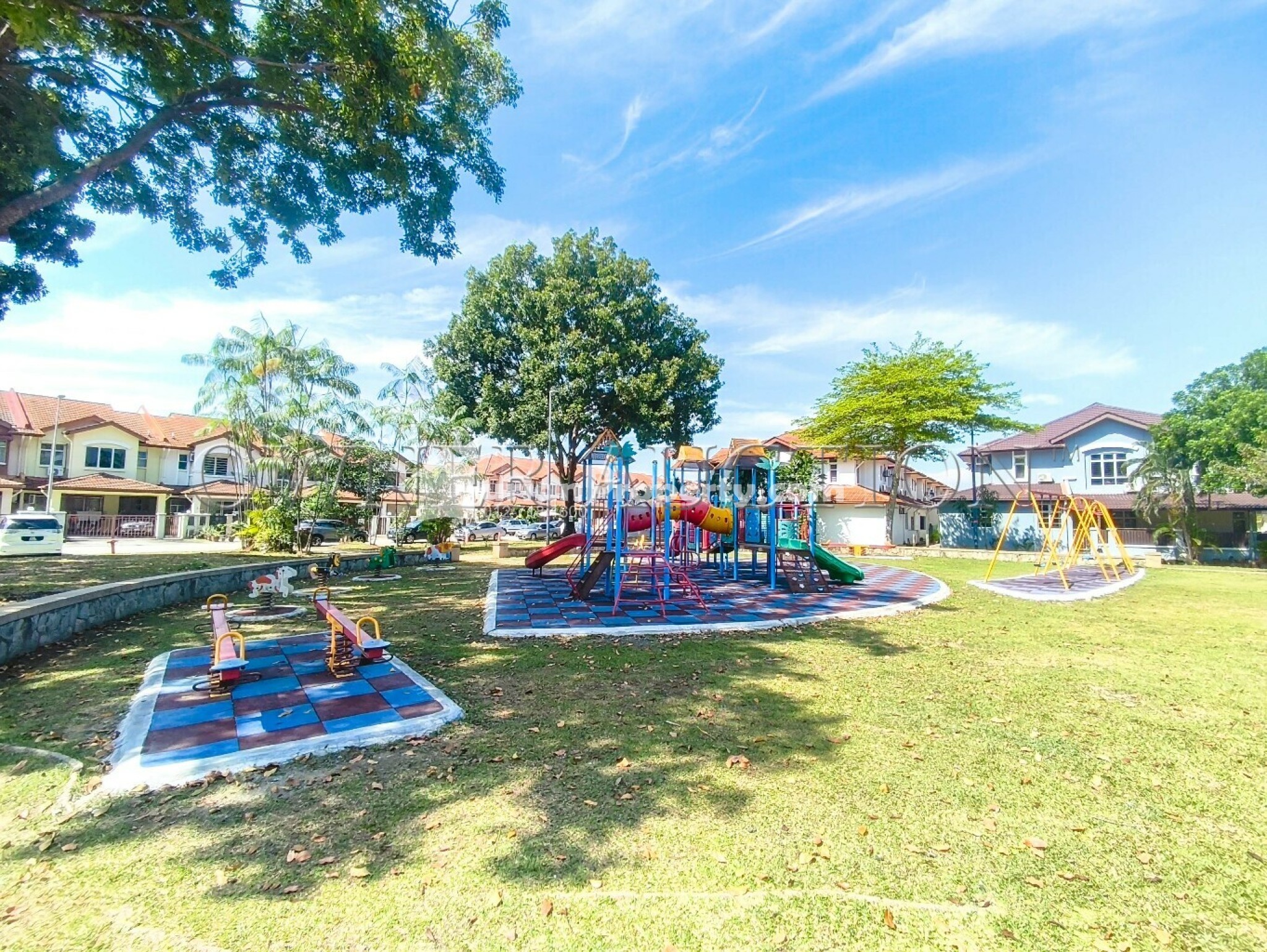 Terrace House For Auction at Kemuning Utama Bayu