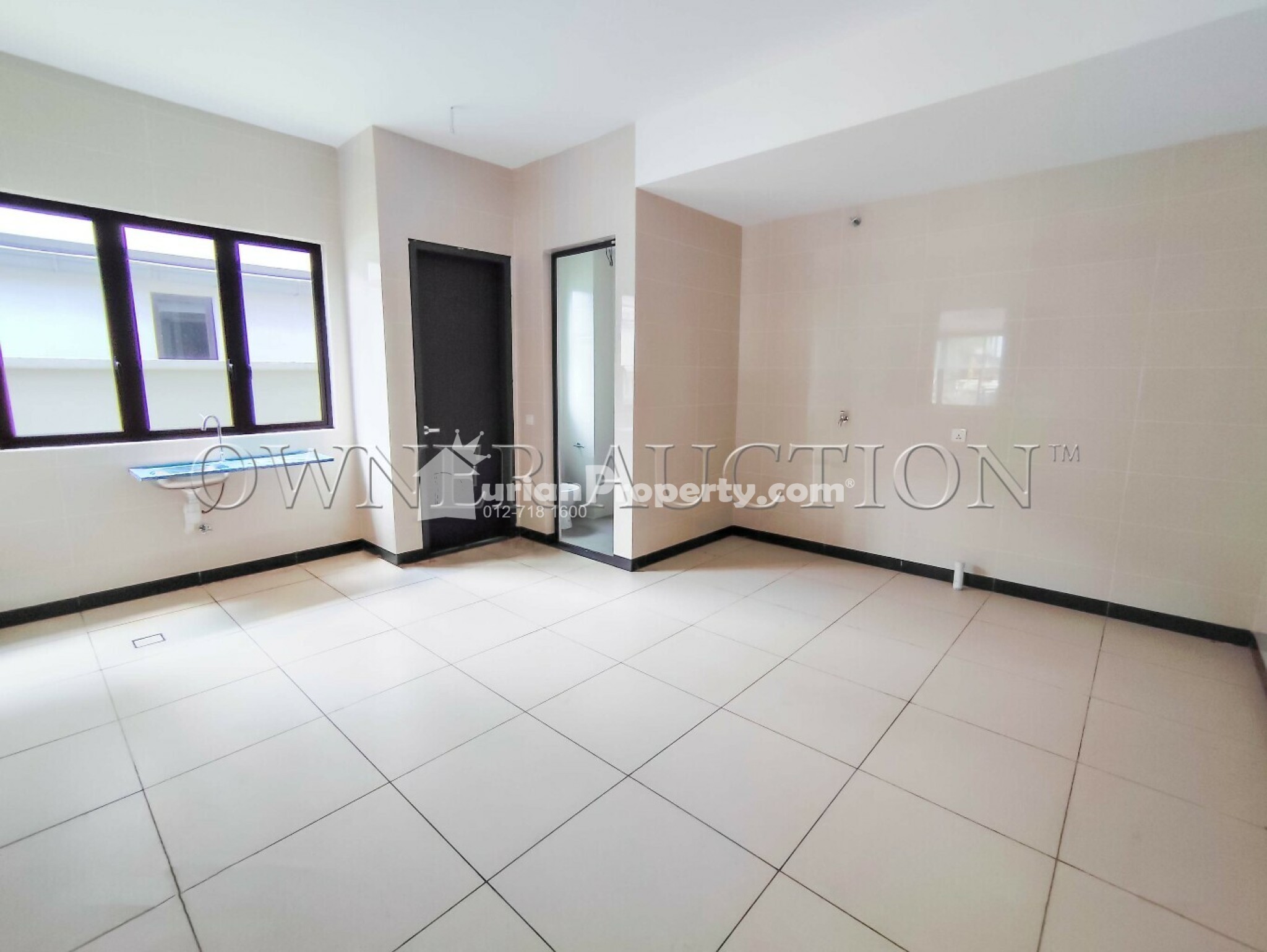 Semi D For Auction at Elmina Gardens