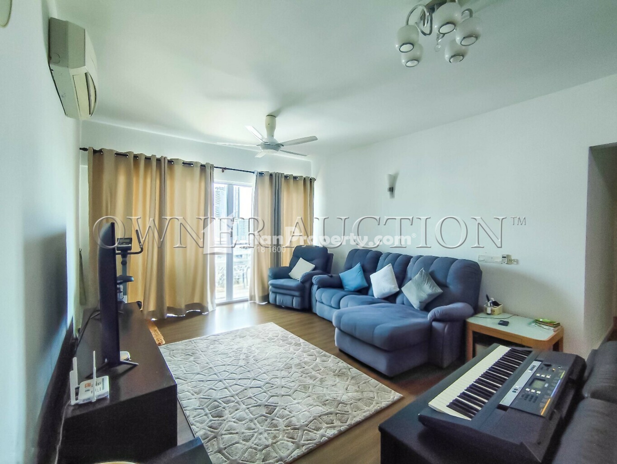 Condo For Auction at Elit Heights