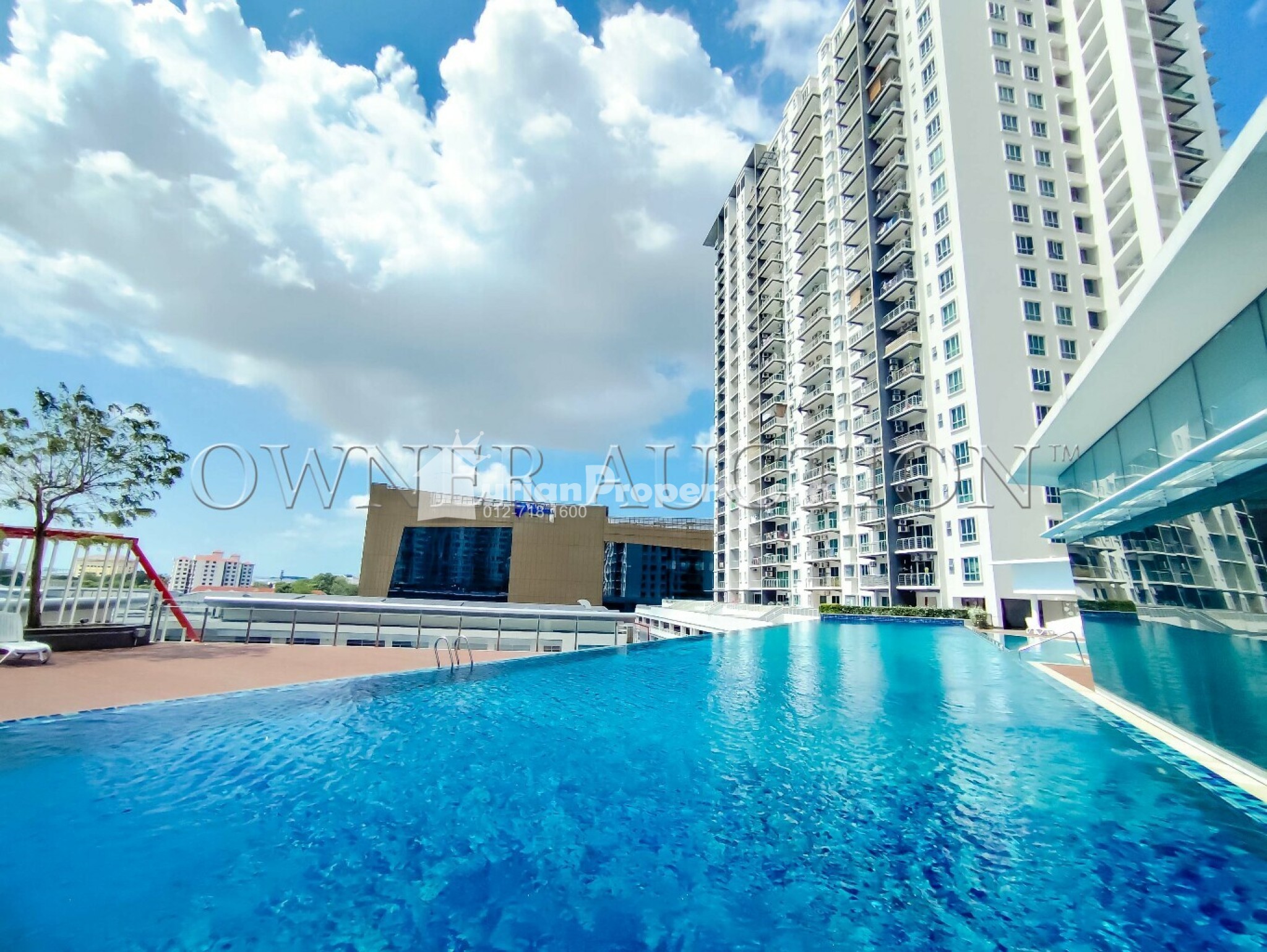 Condo For Auction at Elit Heights