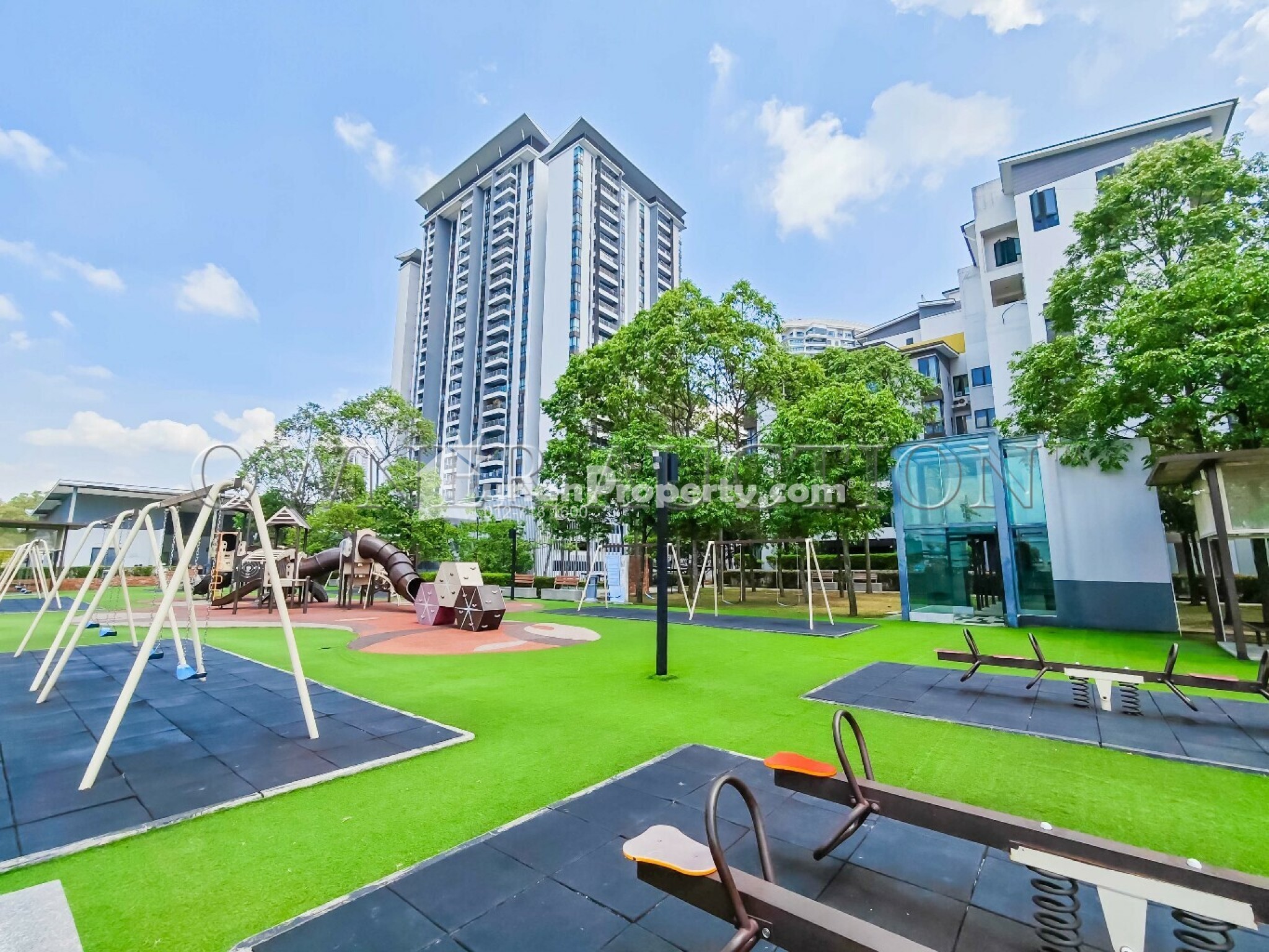 Condo For Auction at Cristal Serin Residence