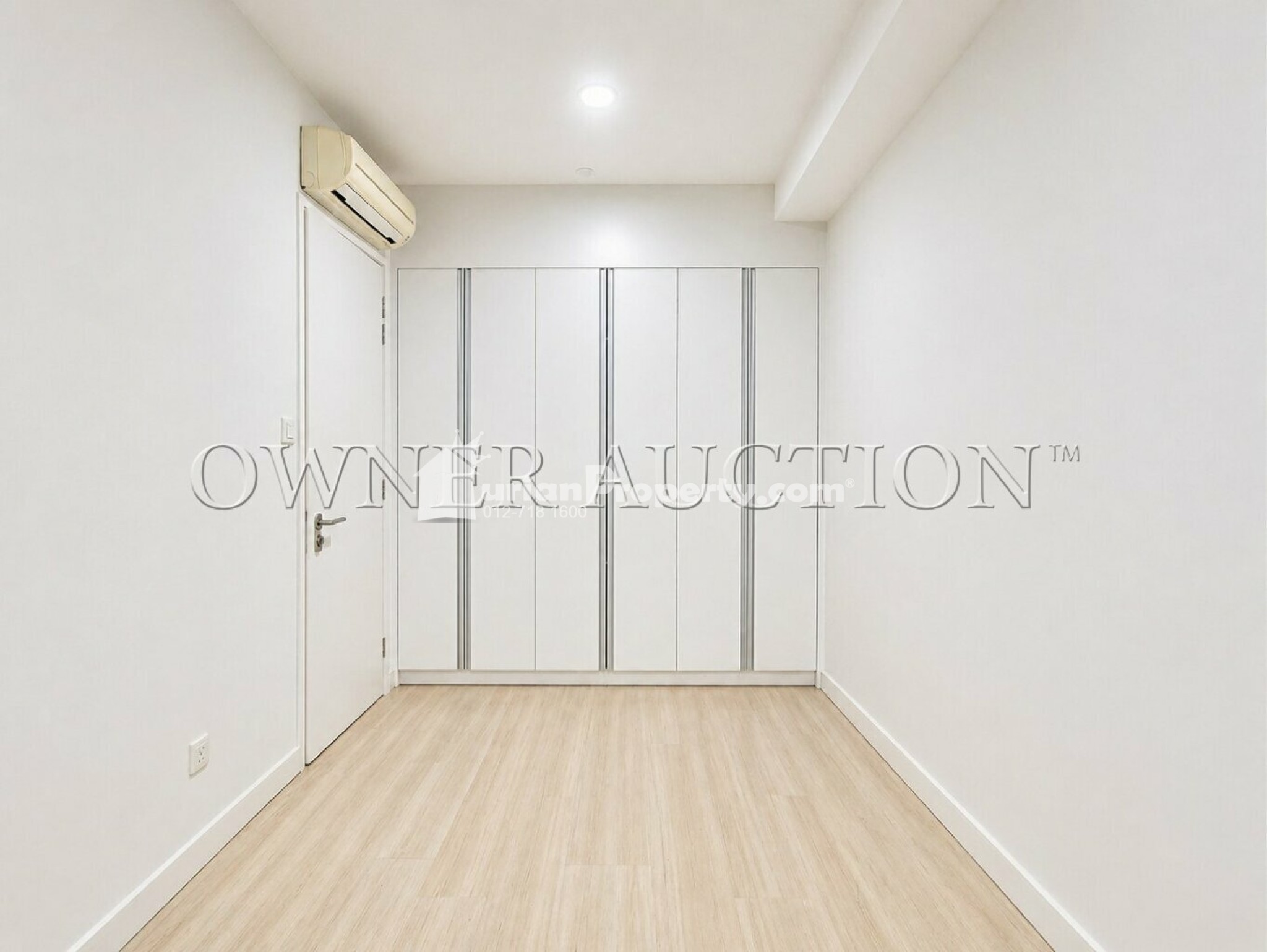 Serviced Residence For Auction at Camellia