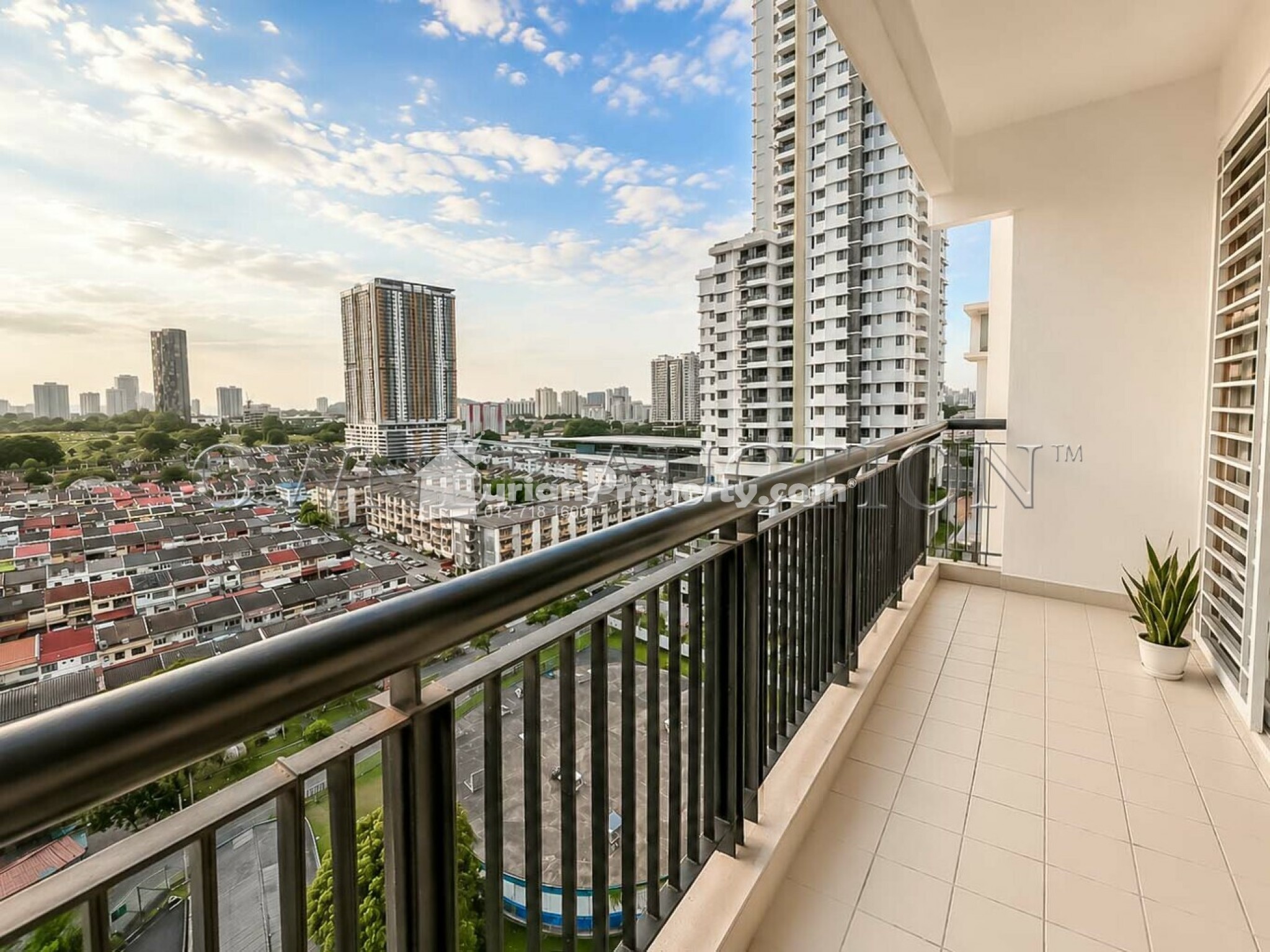 Condo For Auction at Vistaria Residensi