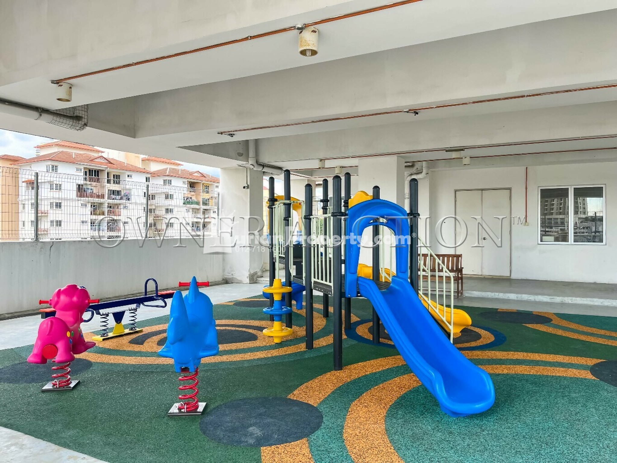 Condo For Auction at Vistaria Residensi