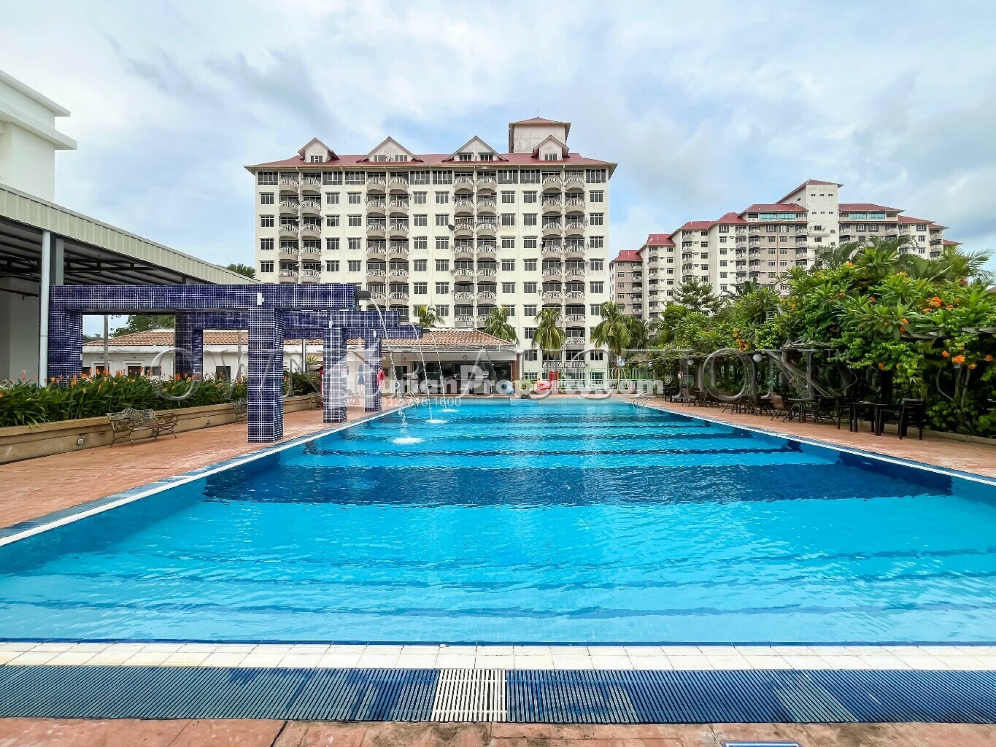 Apartment For Auction at Grand Lexis