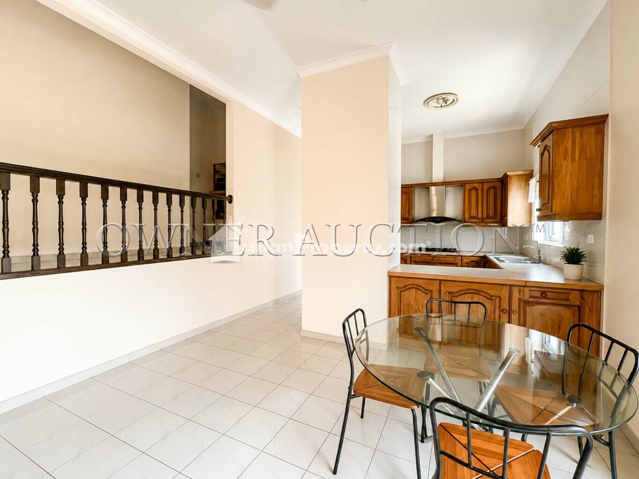 Bungalow House For Auction at Diamond Creeks