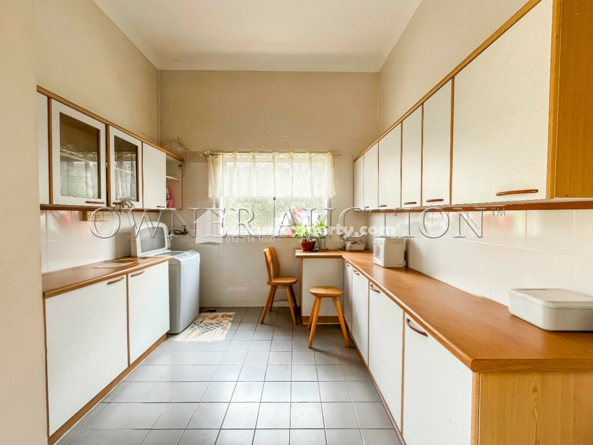 Bungalow House For Auction at Diamond Creeks