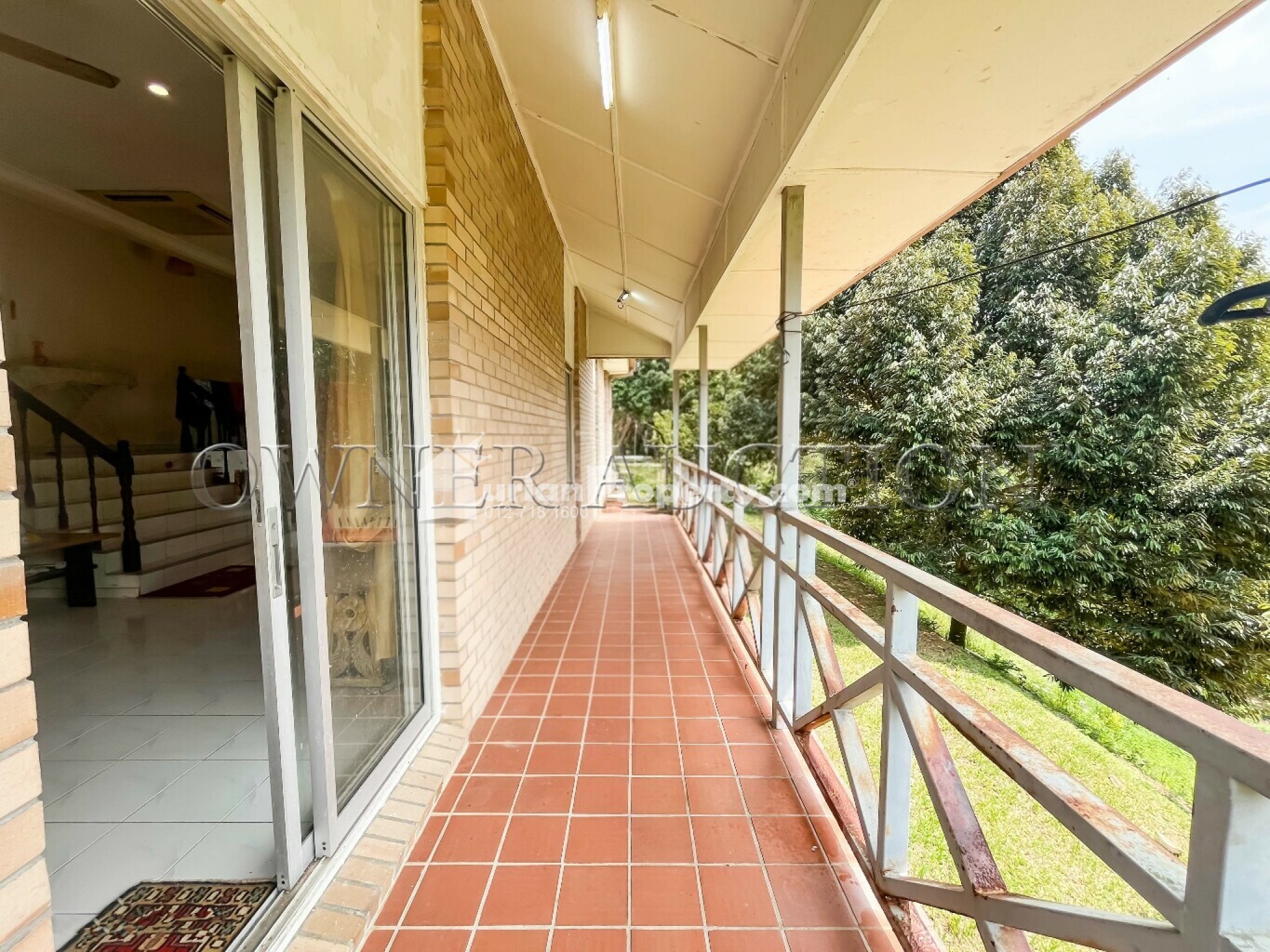 Bungalow House For Auction at Diamond Creeks