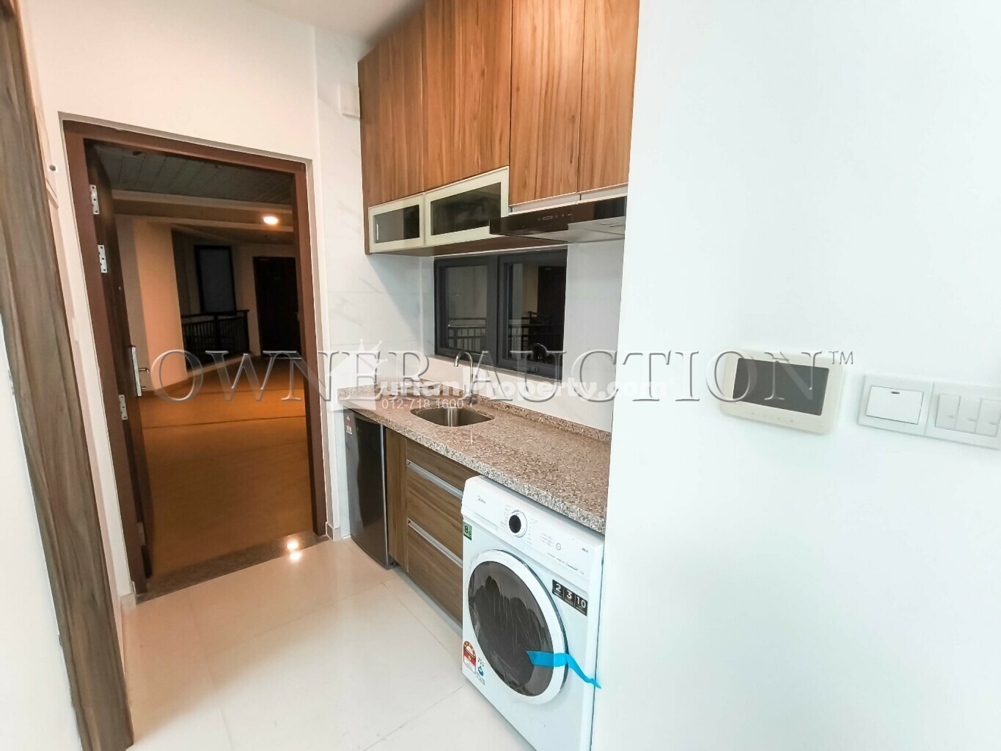 Serviced Residence For Auction at Forest City