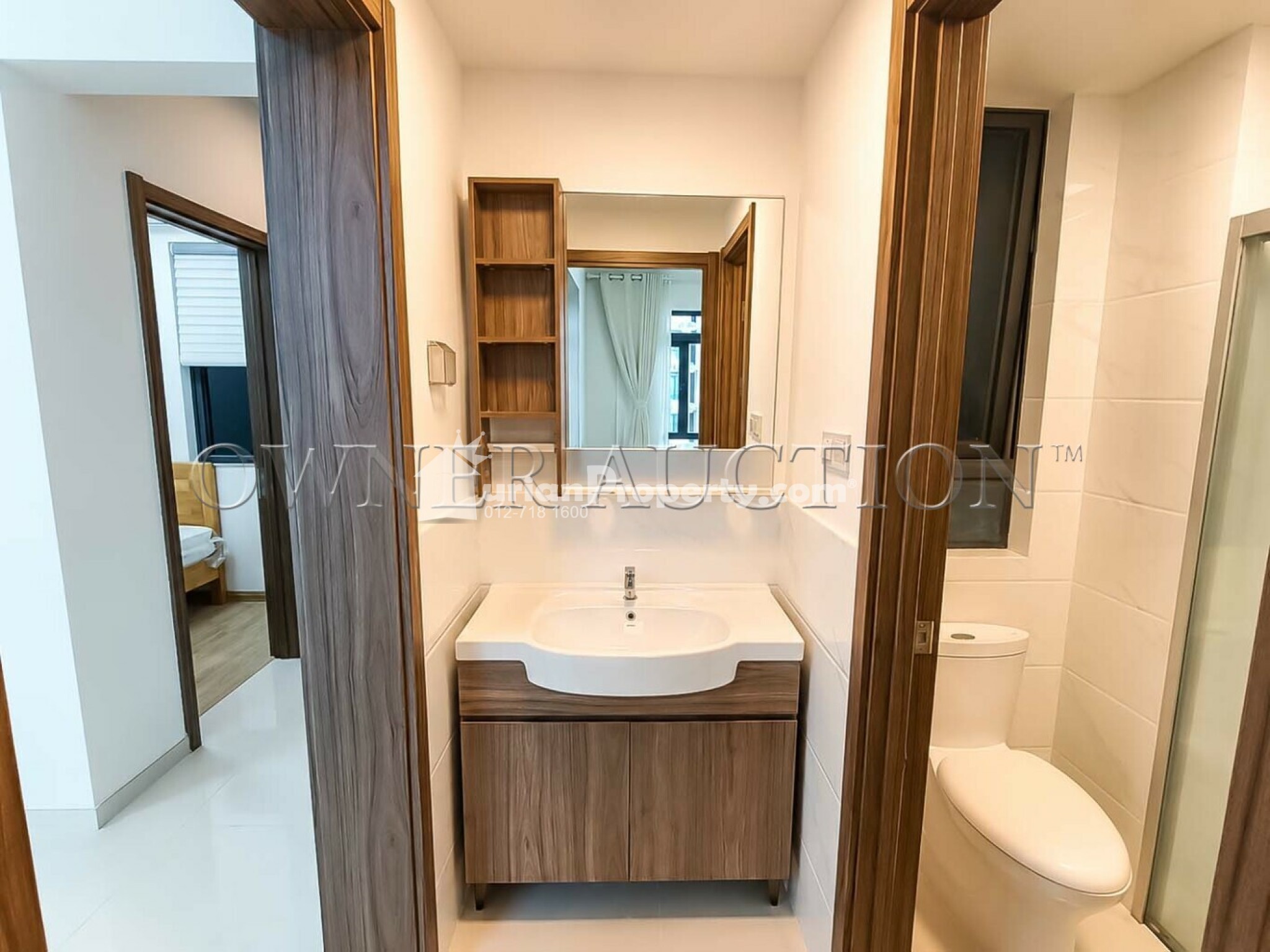 Serviced Residence For Auction at Forest City