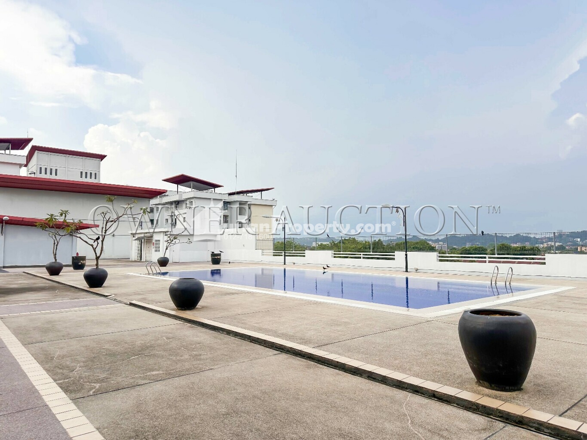 Apartment For Auction at Kristal View