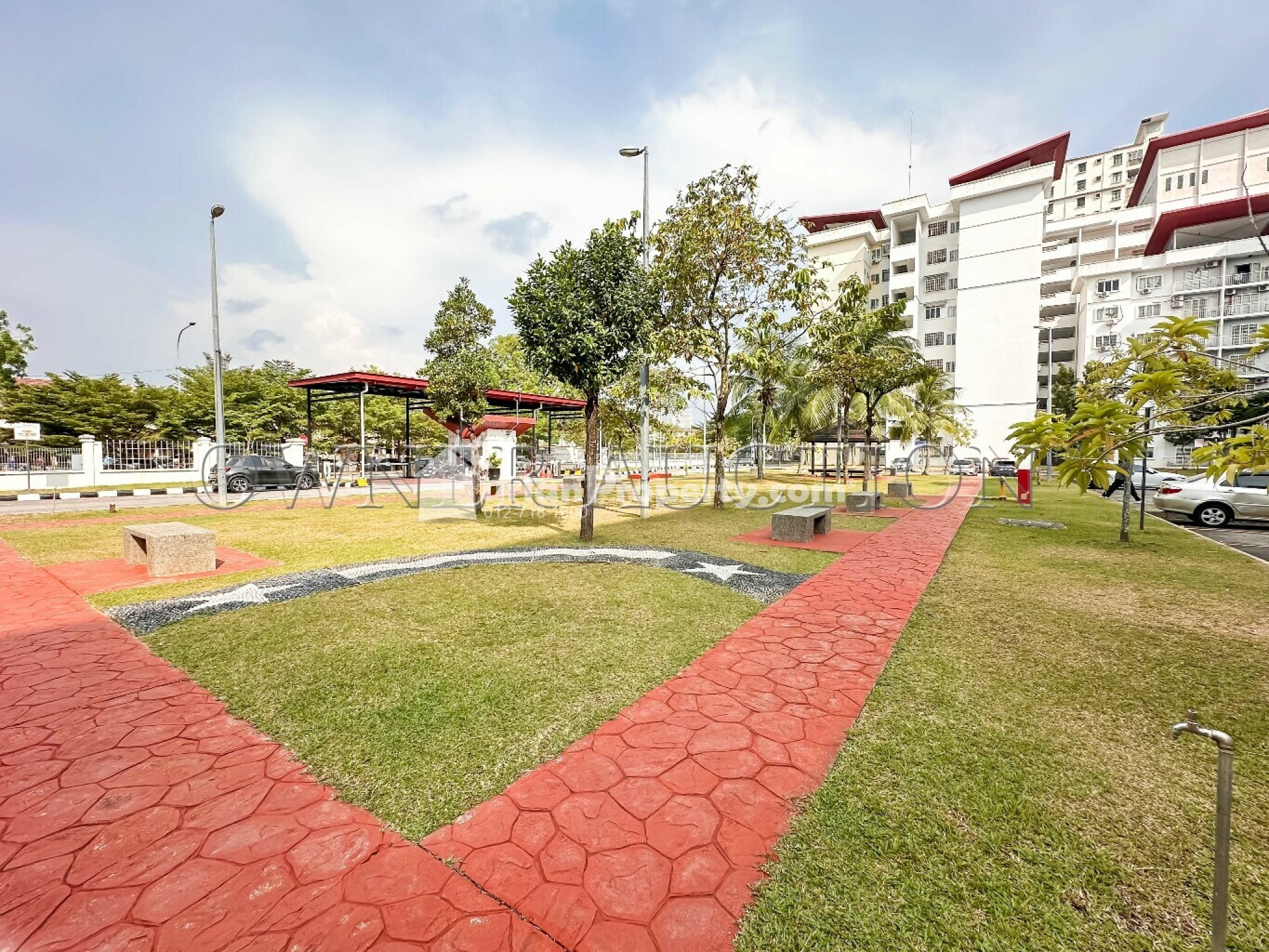 Apartment For Auction at Kristal View