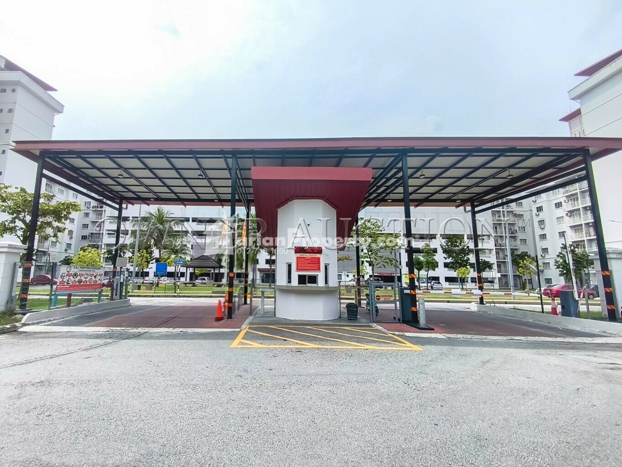 Apartment For Auction at Kristal View
