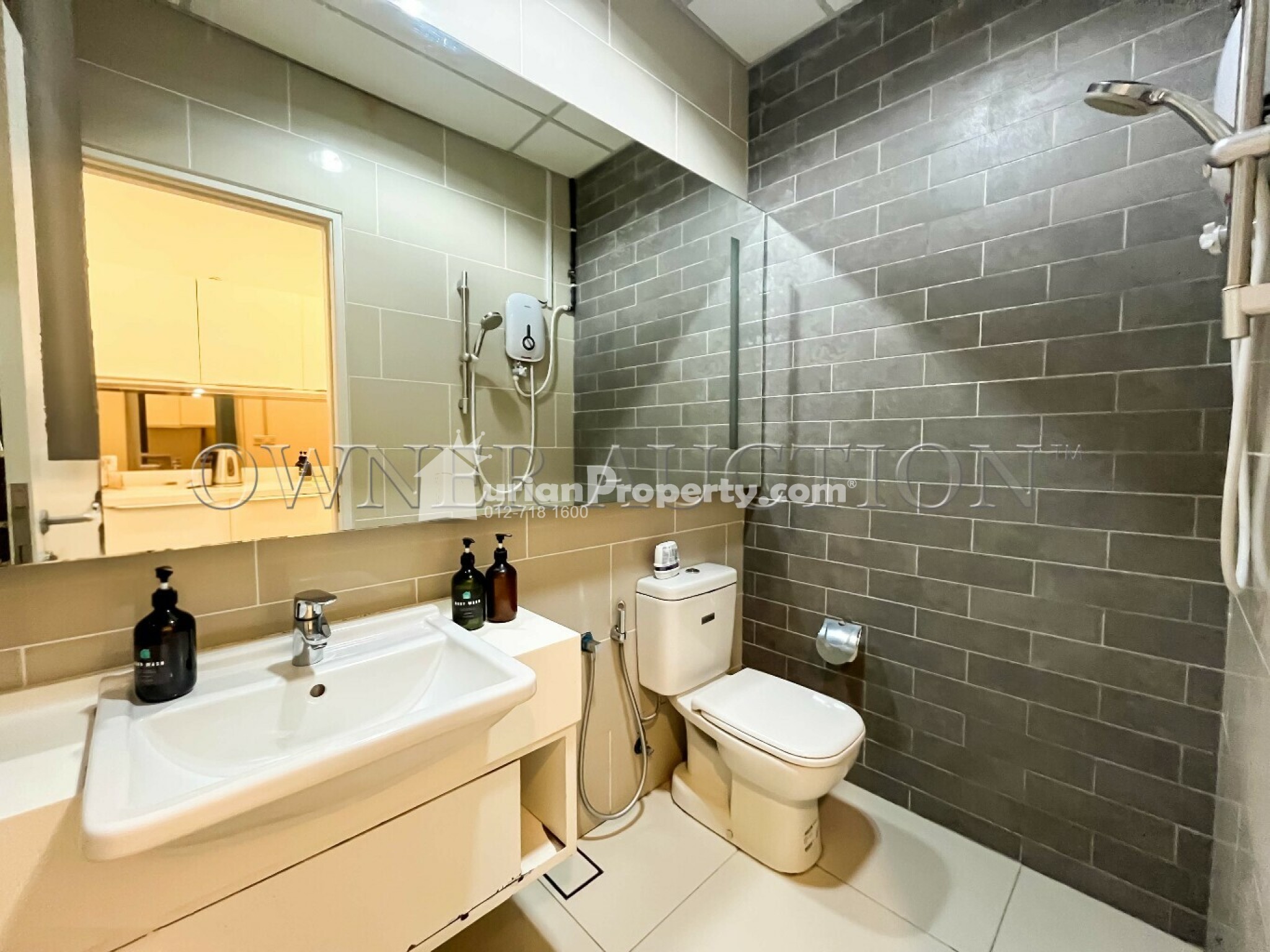 Serviced Residence For Auction at Vida