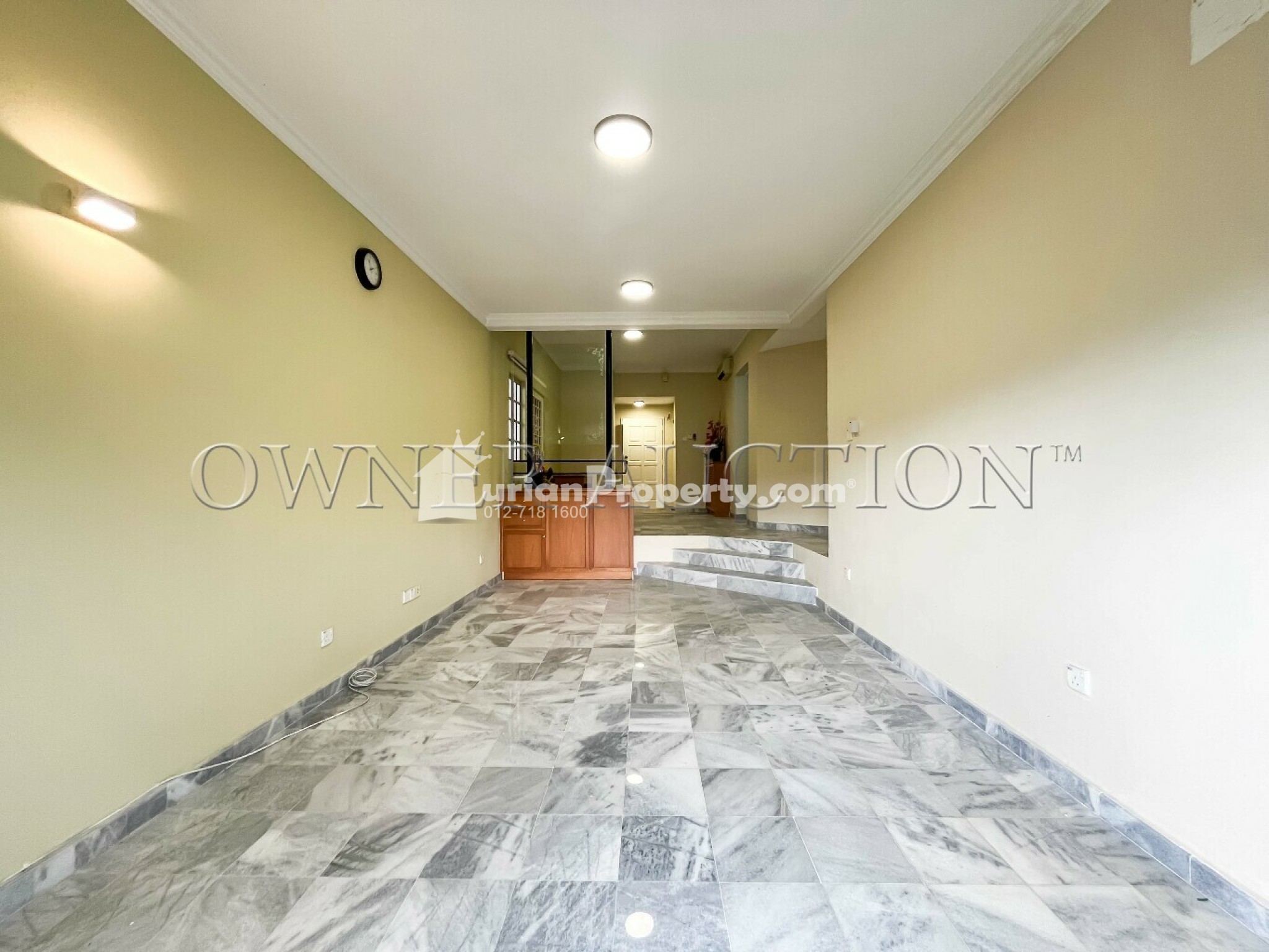 Condo For Auction at Casa Mila Victoria